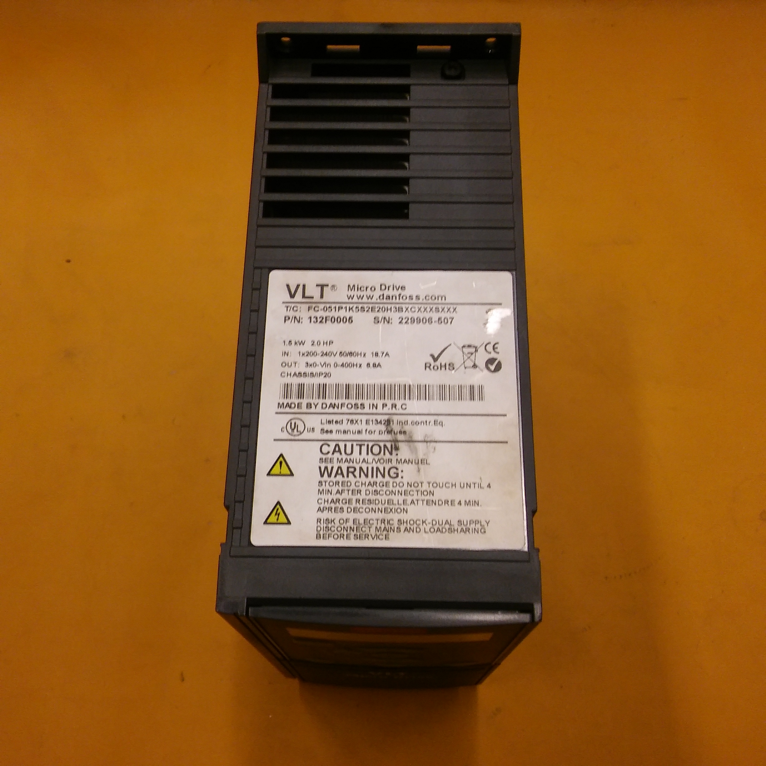 DANFOSS FC-051P1K5S2E20H3BXC FC-051P 1,5KW 2,0HP VLT MİCRO DRİVE SÜRÜCÜ