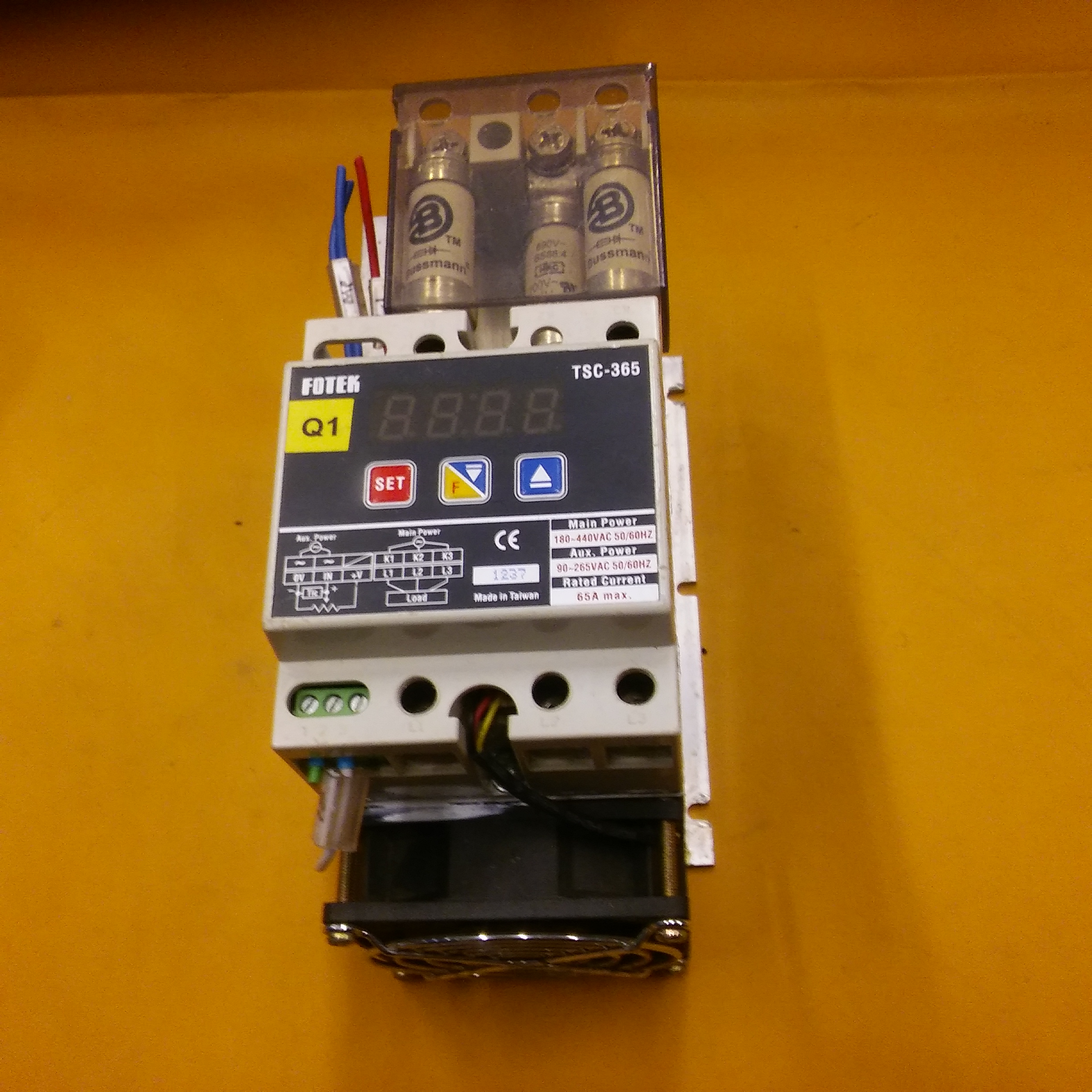 FOTEK TSC-365 TSC 3 FAZ 65A VOLTAJ REGRETÖRÜ