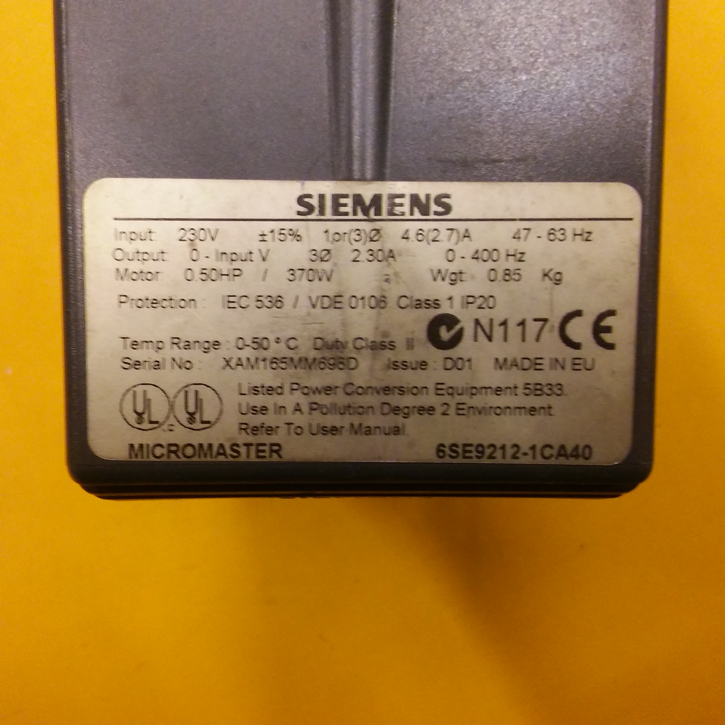 SIEMENS 6SE9212-1CA40 MICROMASTER 0,37KW SIFIR SÜRÜCÜ