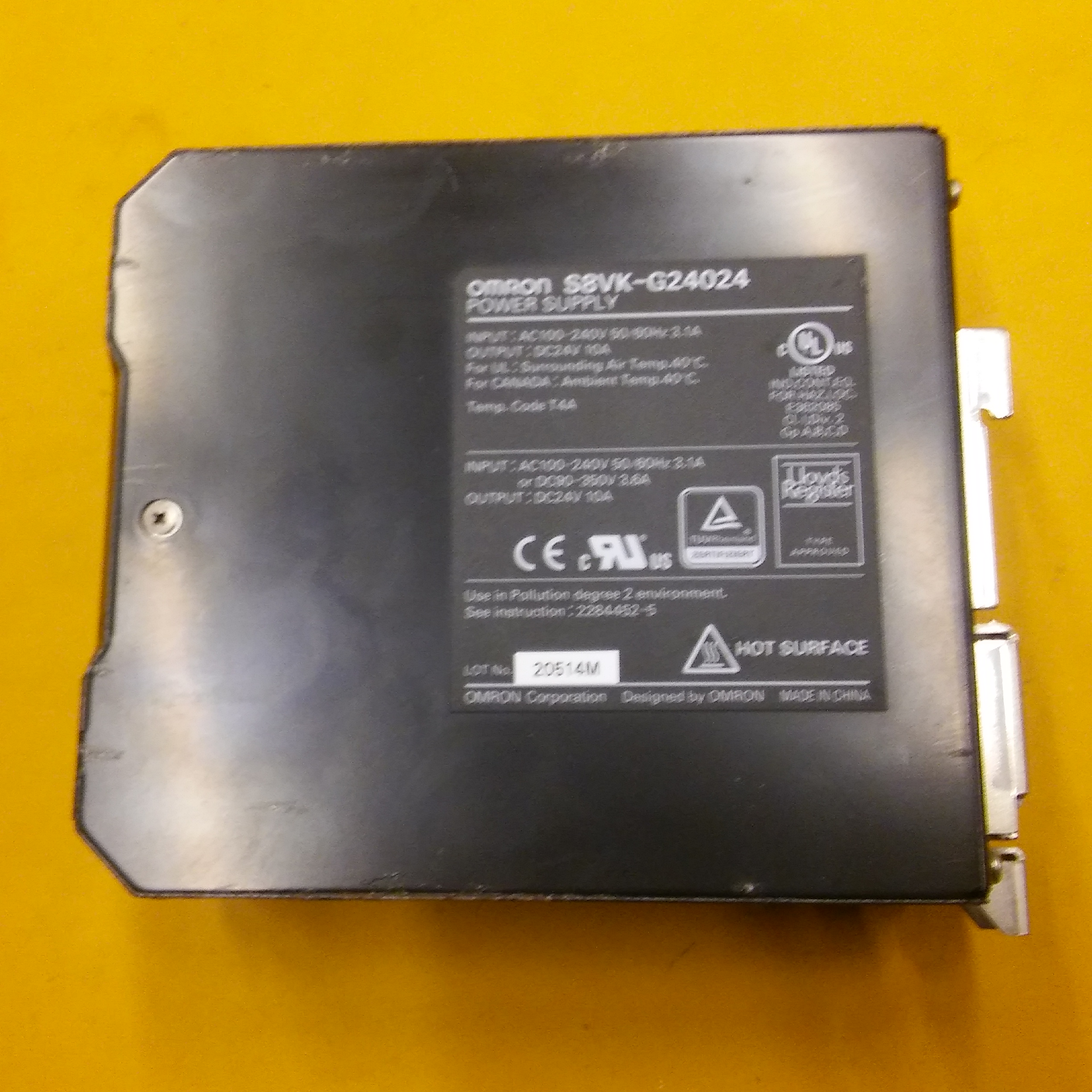 OMRON S8VK-G24024 INPUT AC110-240V OUTPUT DC24V 10A GÜÇ KAYNAGI