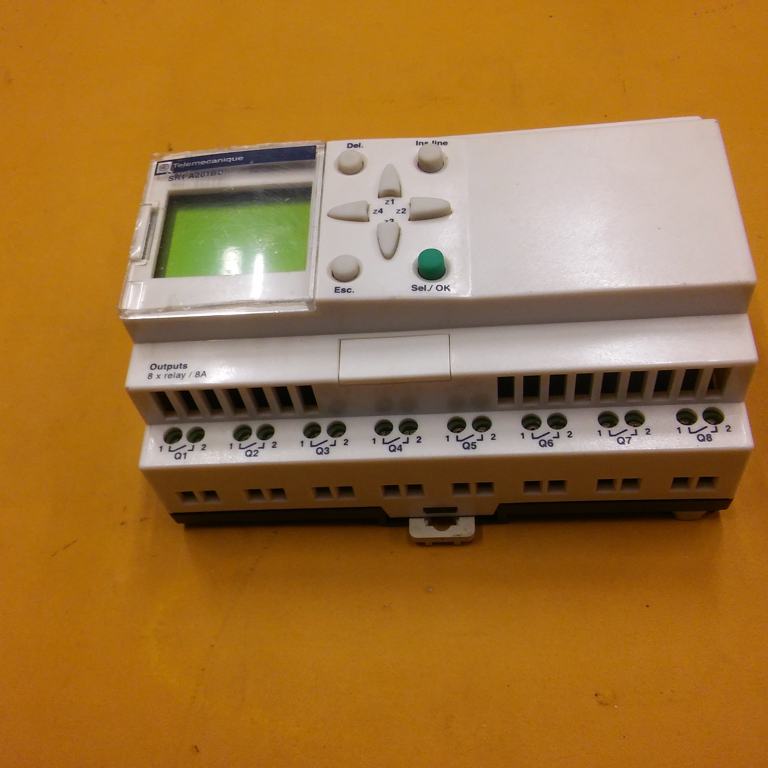 TELEMECANİQUE SR1 A201BD ZELİO LOGIC INPUT 24VDC  PLC CPU