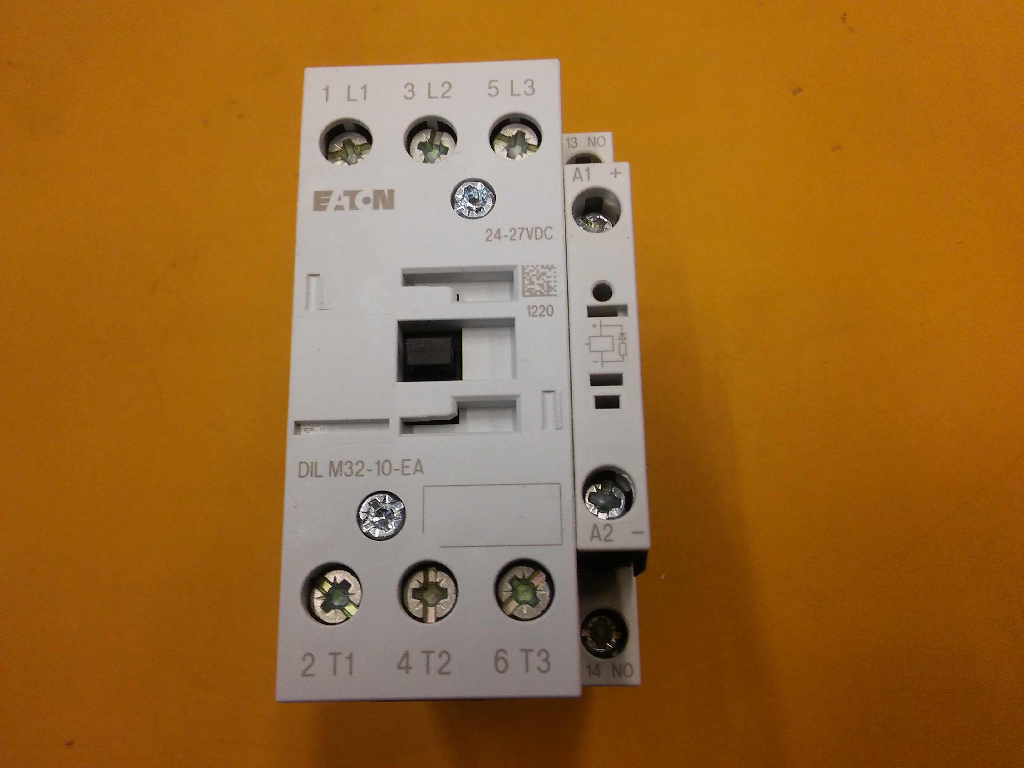 EATON DILM32-10EA RDC24 15KW 24-27VDC 189918 KONTAKTÖR