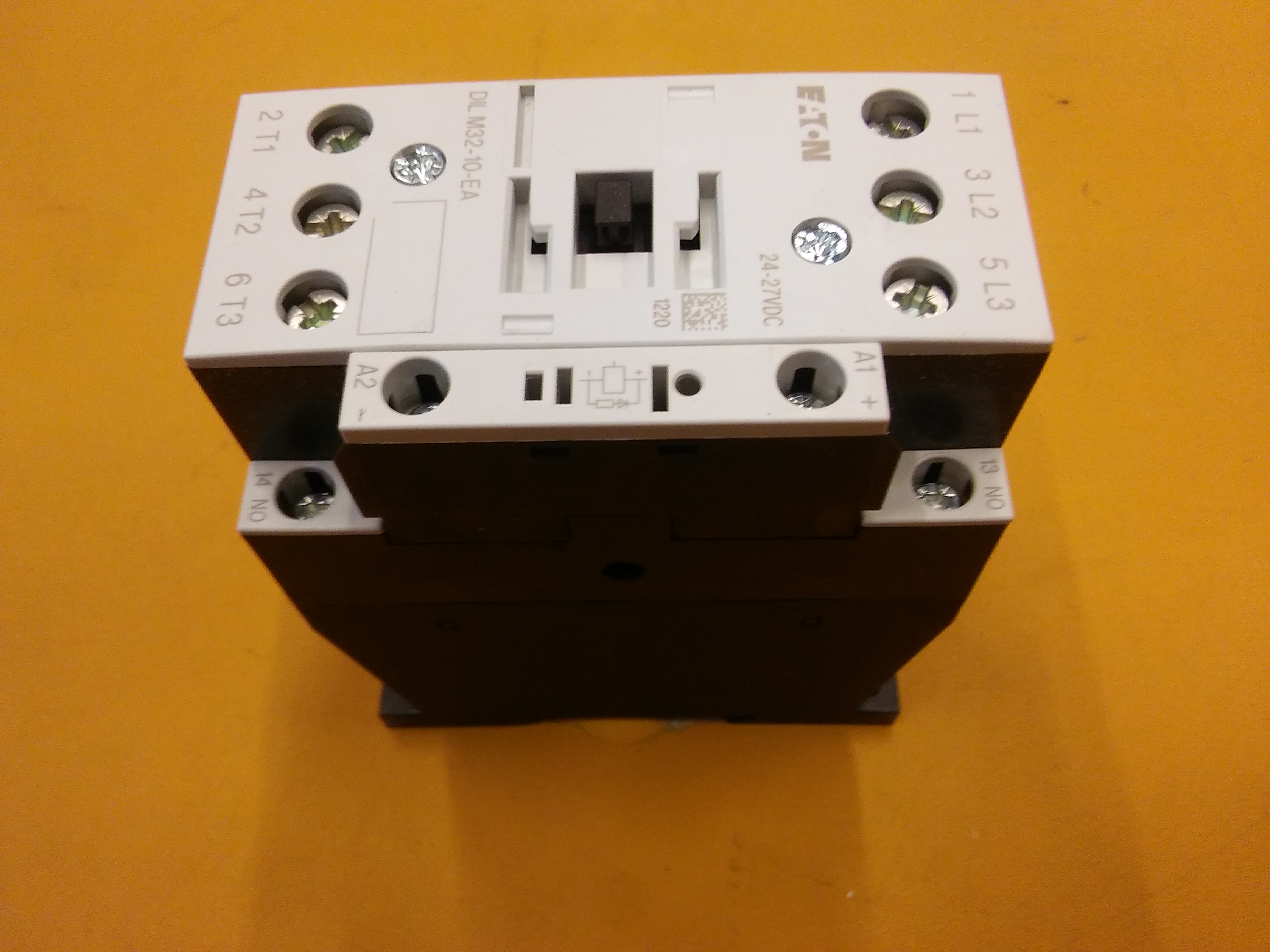 EATON DILM32-10EA RDC24 15KW 24-27VDC 189918 KONTAKTÖR