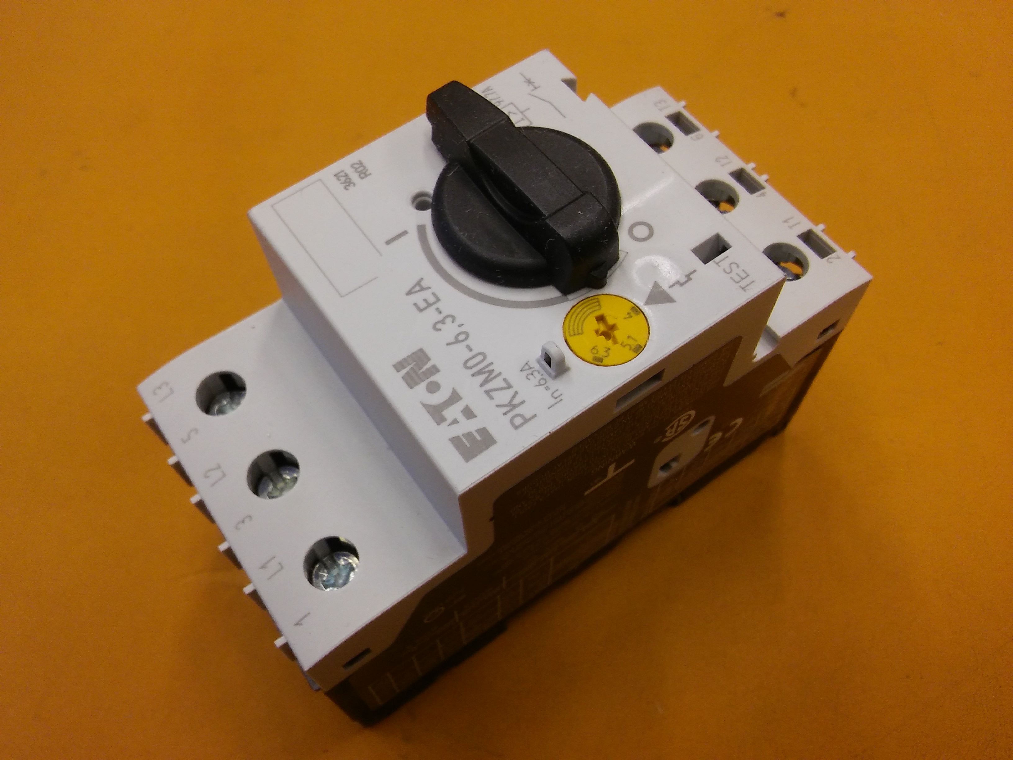 EATON PKZM0-6,3-EA Y7-189902 4,0-6,3A MOTOOR KORUMA ŞALTER TİPİ
