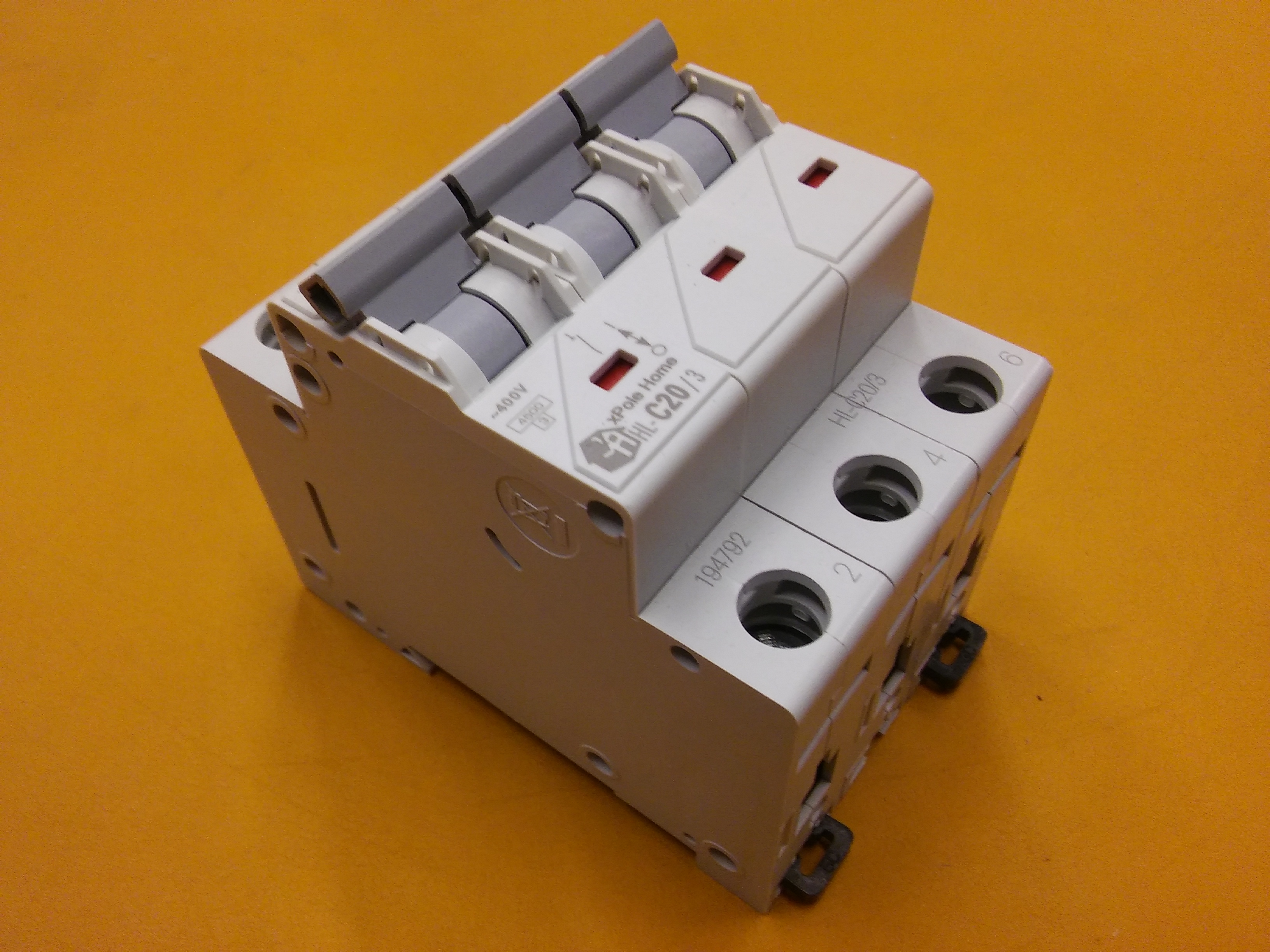 EATON HL-C20-3 HL-C20 194792 3X20 OTOMATİK SİGORTA