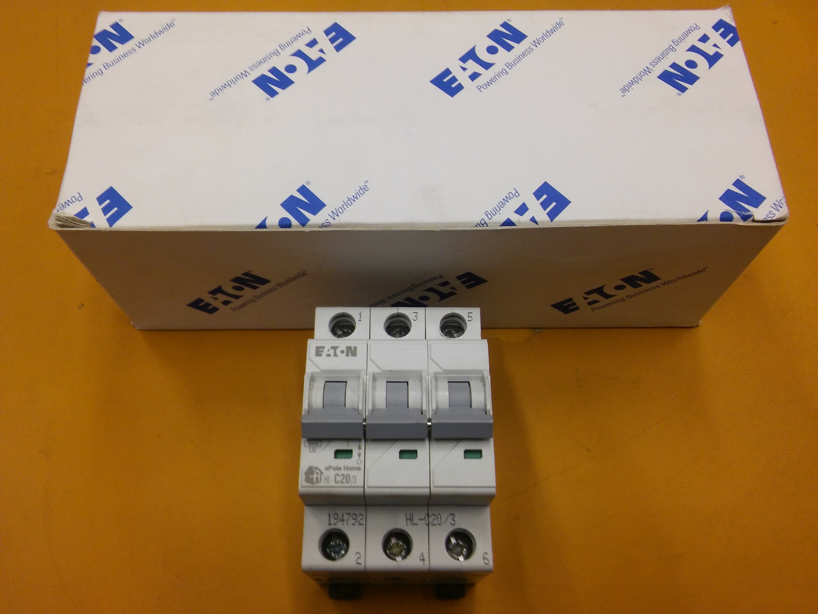 EATON HL-C25-3 HL-C25 194793 OTOMATİK 3X25A SİGORTA