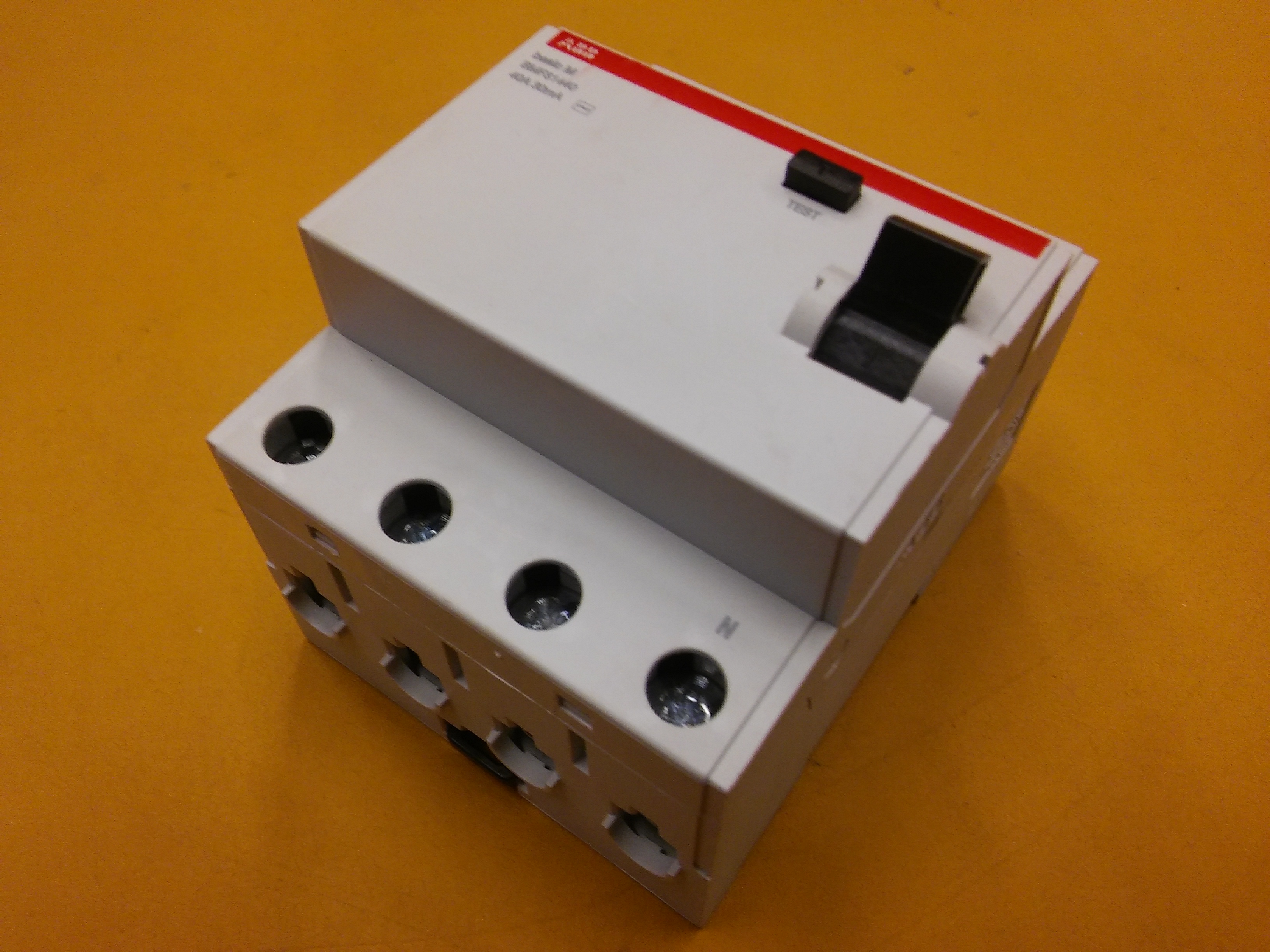 ABB BMF31440 BASİC M 40A 30MA 40A KAÇAK AKIM