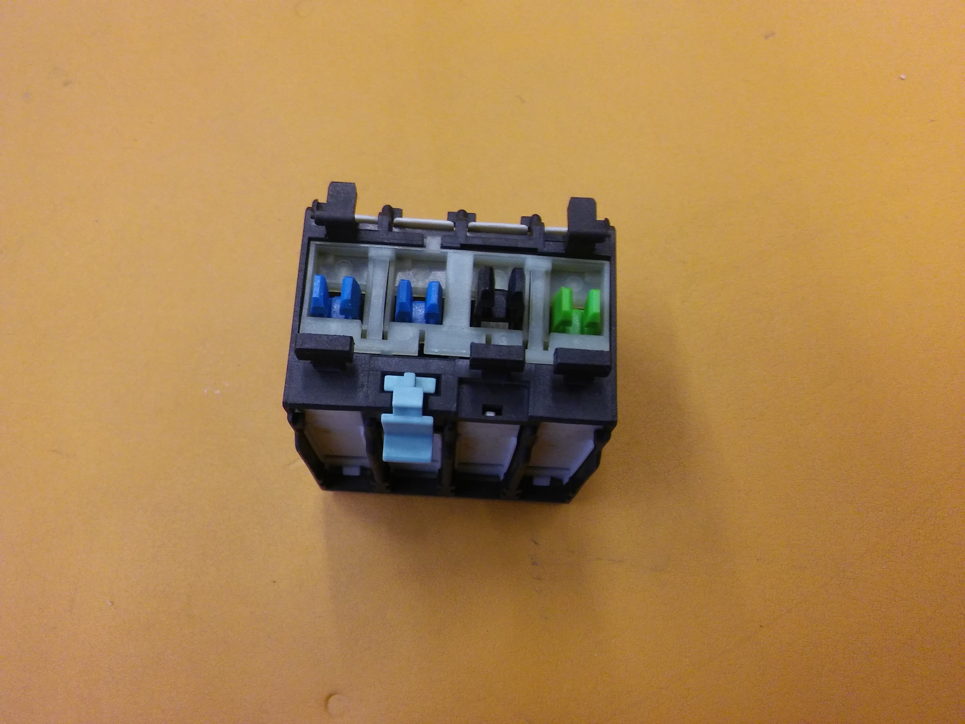 SIEMENS 3RH1921-1FA22 2 NO 2 NC KONTAKTÖR YARDIMCI KONTAGI
