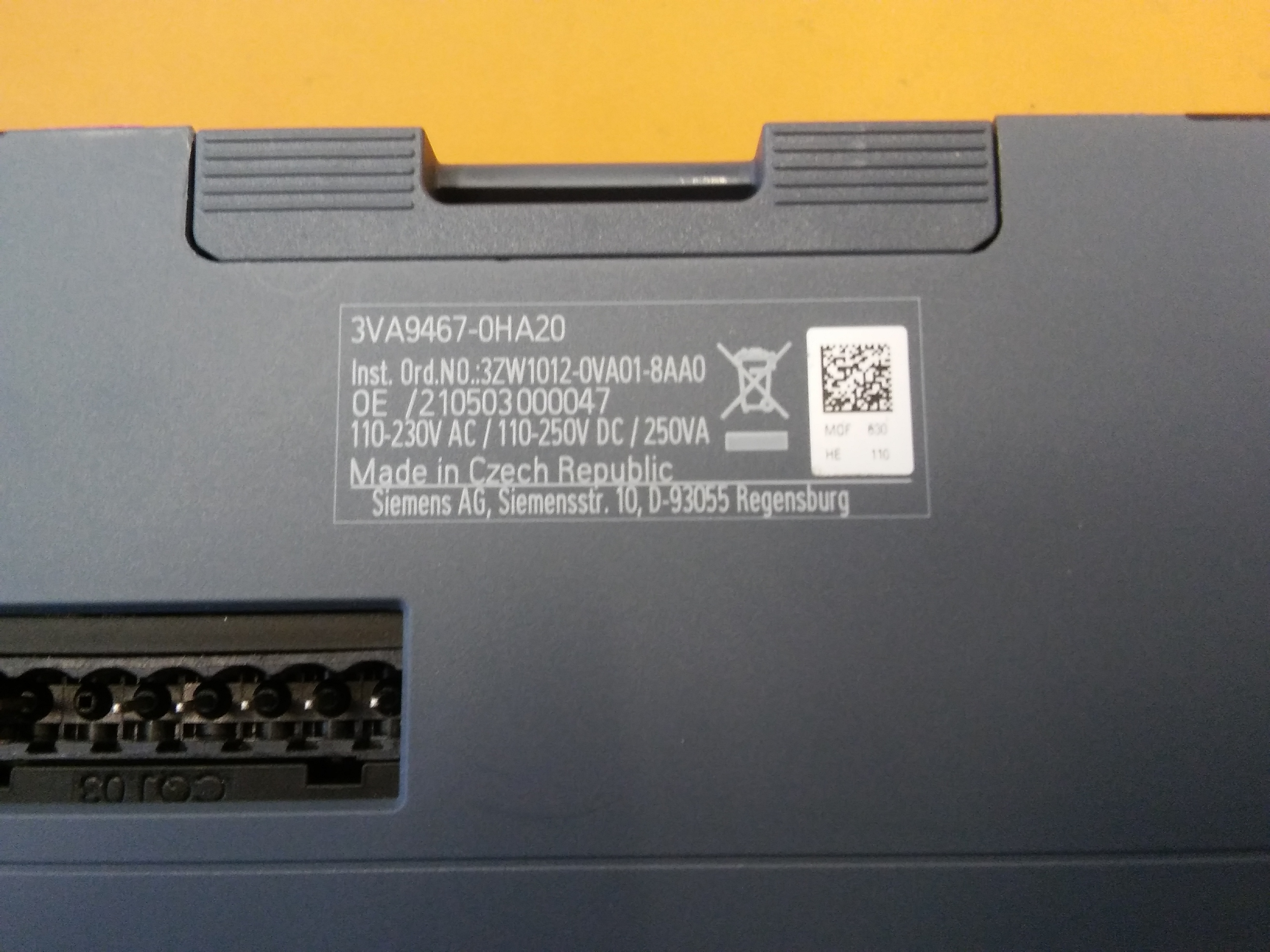 SIEMENS 3VA9467-0HA20 MO320 M0320  TMŞ MOTOR MAKANİZMASI 230VAC