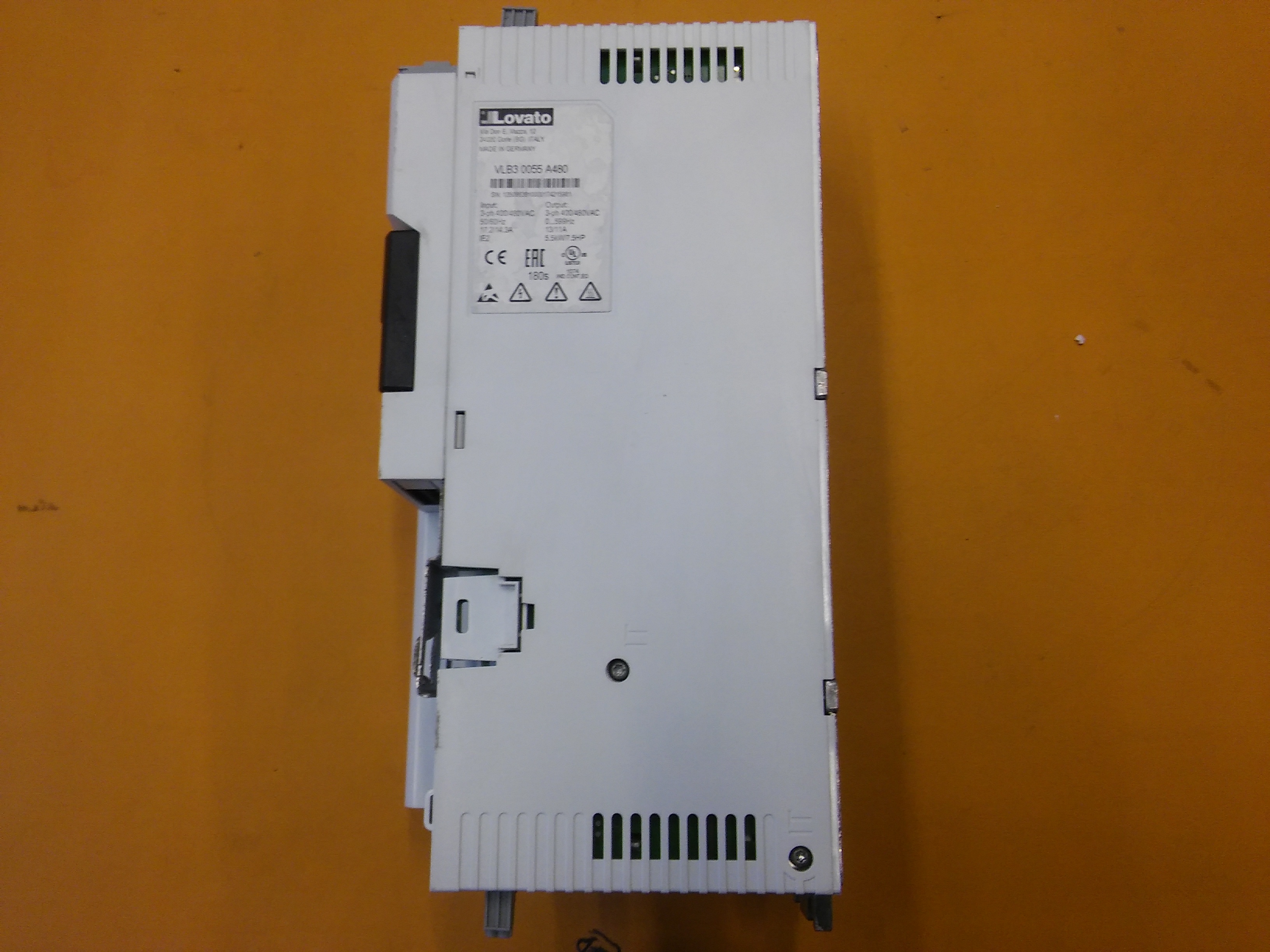 LOVATO VLB3 0055 A480 VLB30055A480 5,5KW VARIABLE SPEED DRIVE SÜRÜCÜ