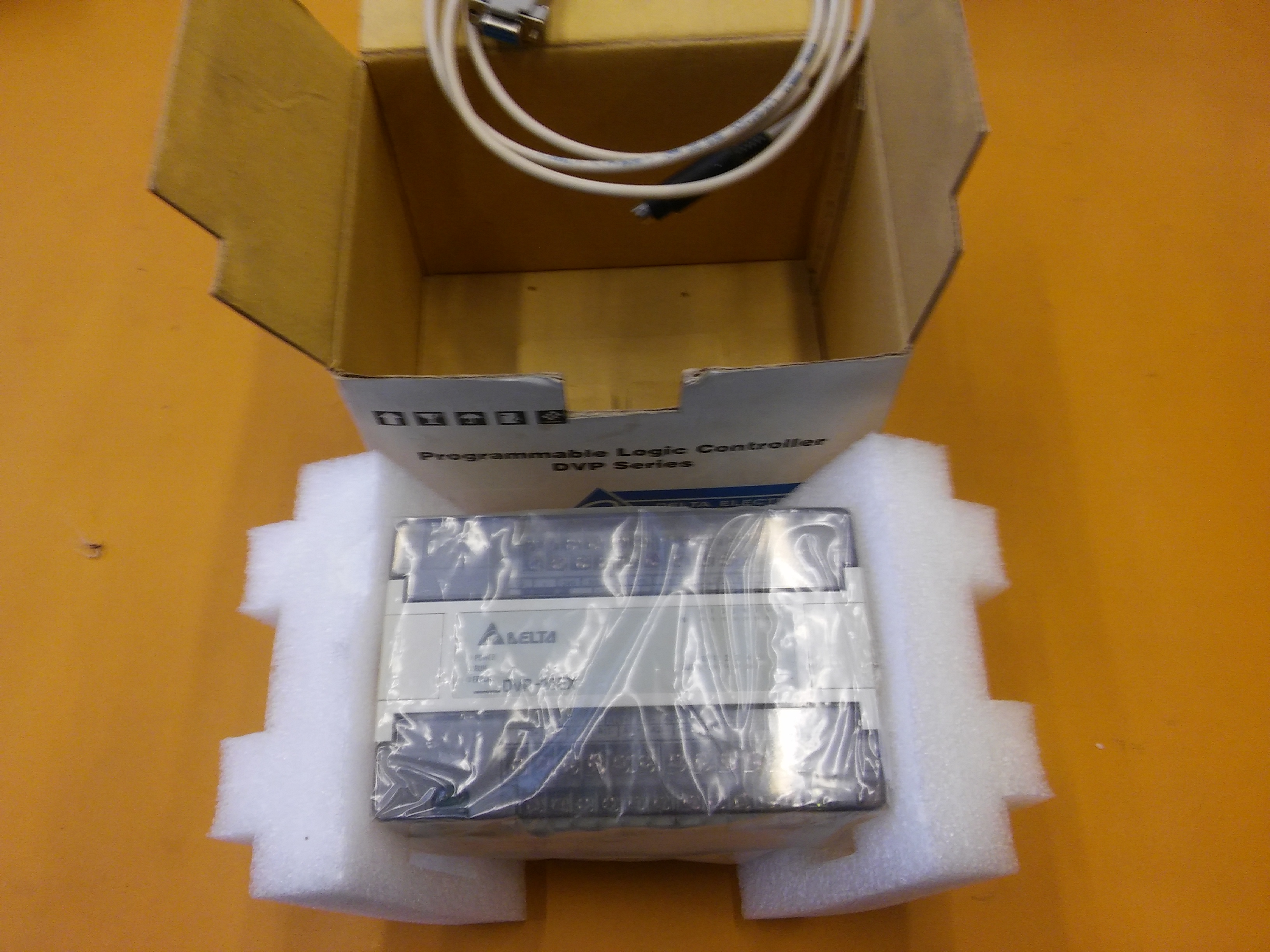 DELTA DVP20EX00R DVP-20EX E SERİSİ CPU SIFIR KUTULU 