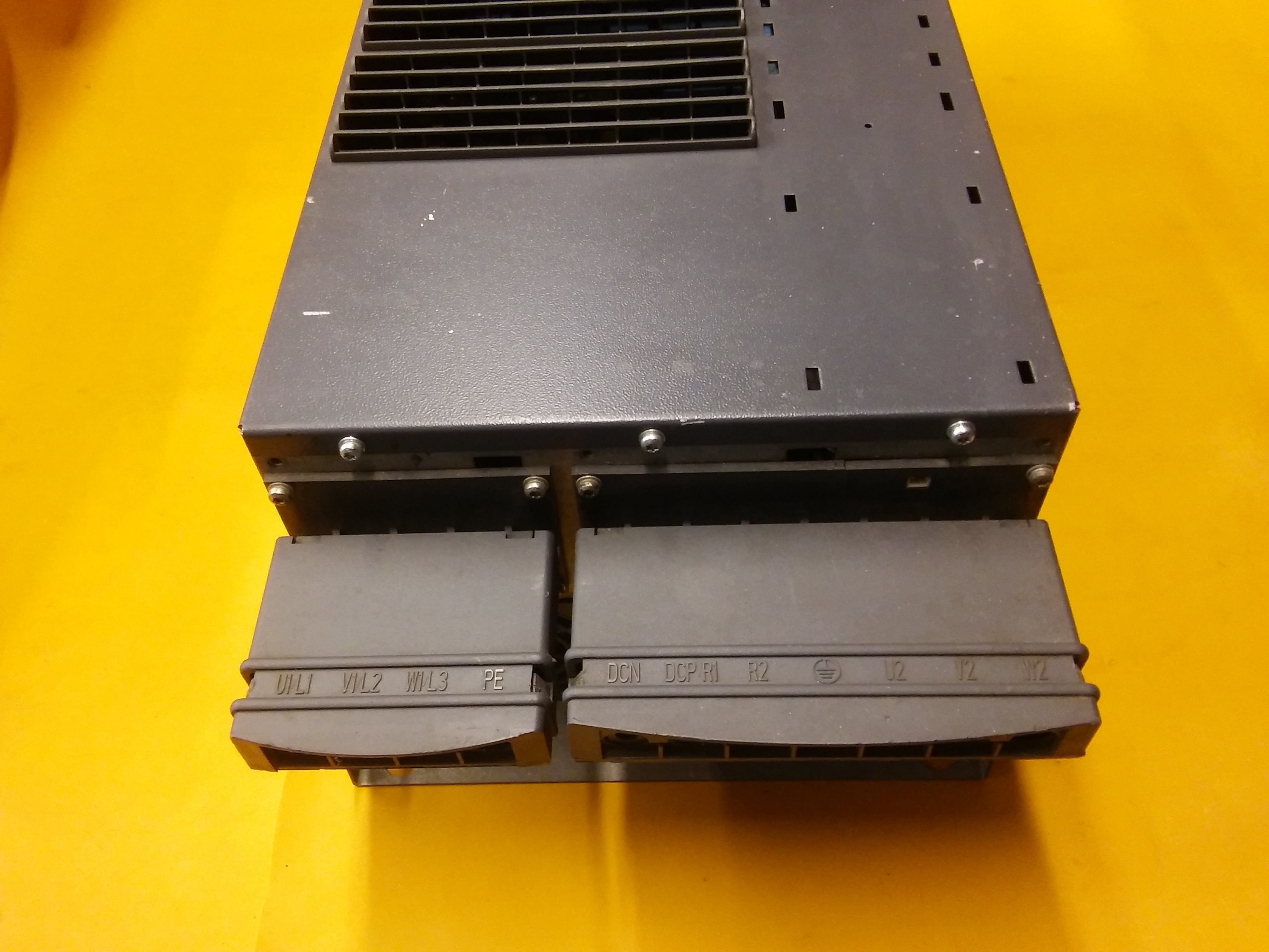 SIEMENS 6SL3225-0BE33-7AA0 SINAMICS POWER MODULE 250 MODÜL 250 45KW SÜRÜCÜ