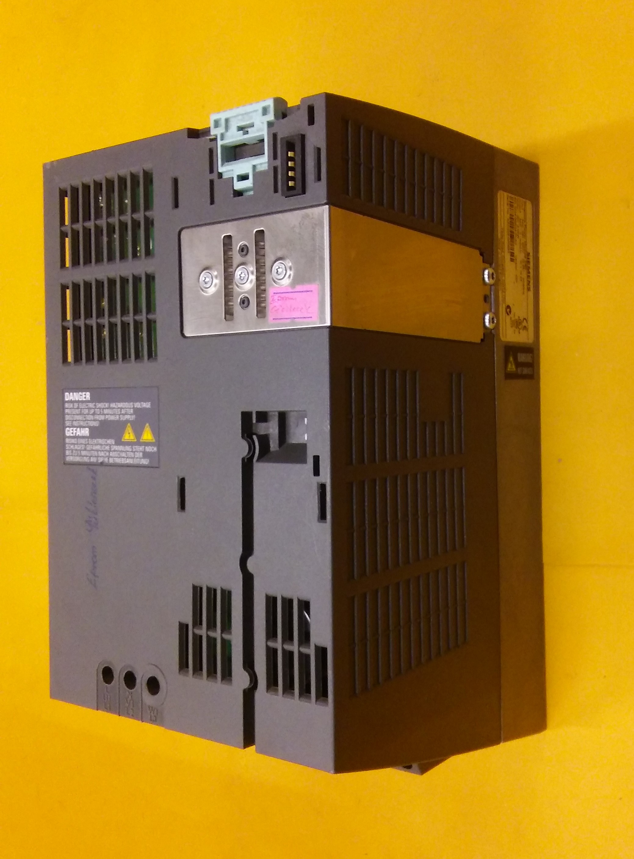 SIEMENS 6SL3224-0BE24-0UA0 SİNAMİCS POWER MODÜL 240 4,0KW GÜÇ MODÜLÜ SÜRÜCÜ