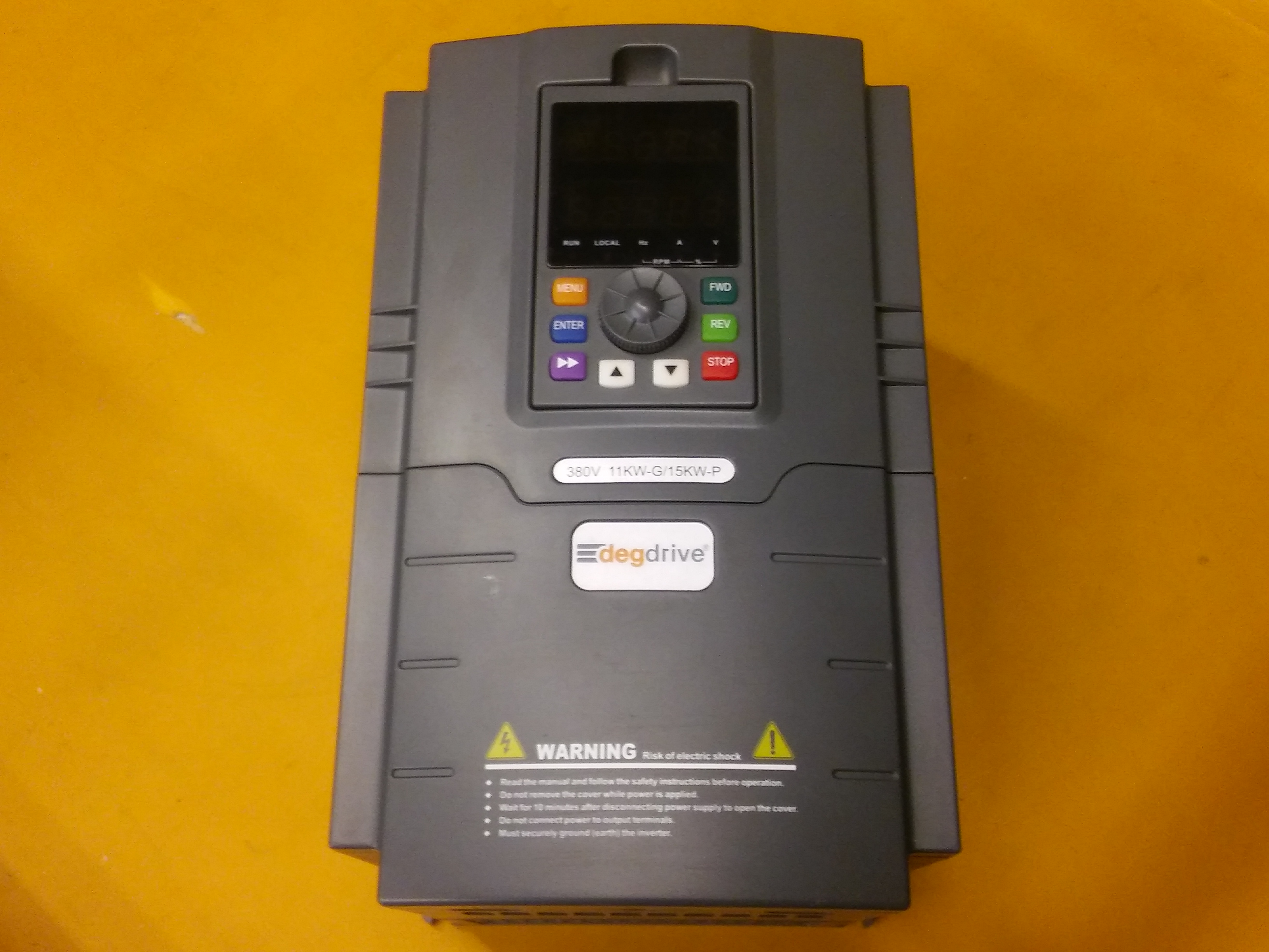 DEGDRIVE DG1900-4T0110G 0150P DG1900-4T0110G/0150P 15KW SÜRÜCÜ   SOLAR SÜRÜCÜ BULUNUR