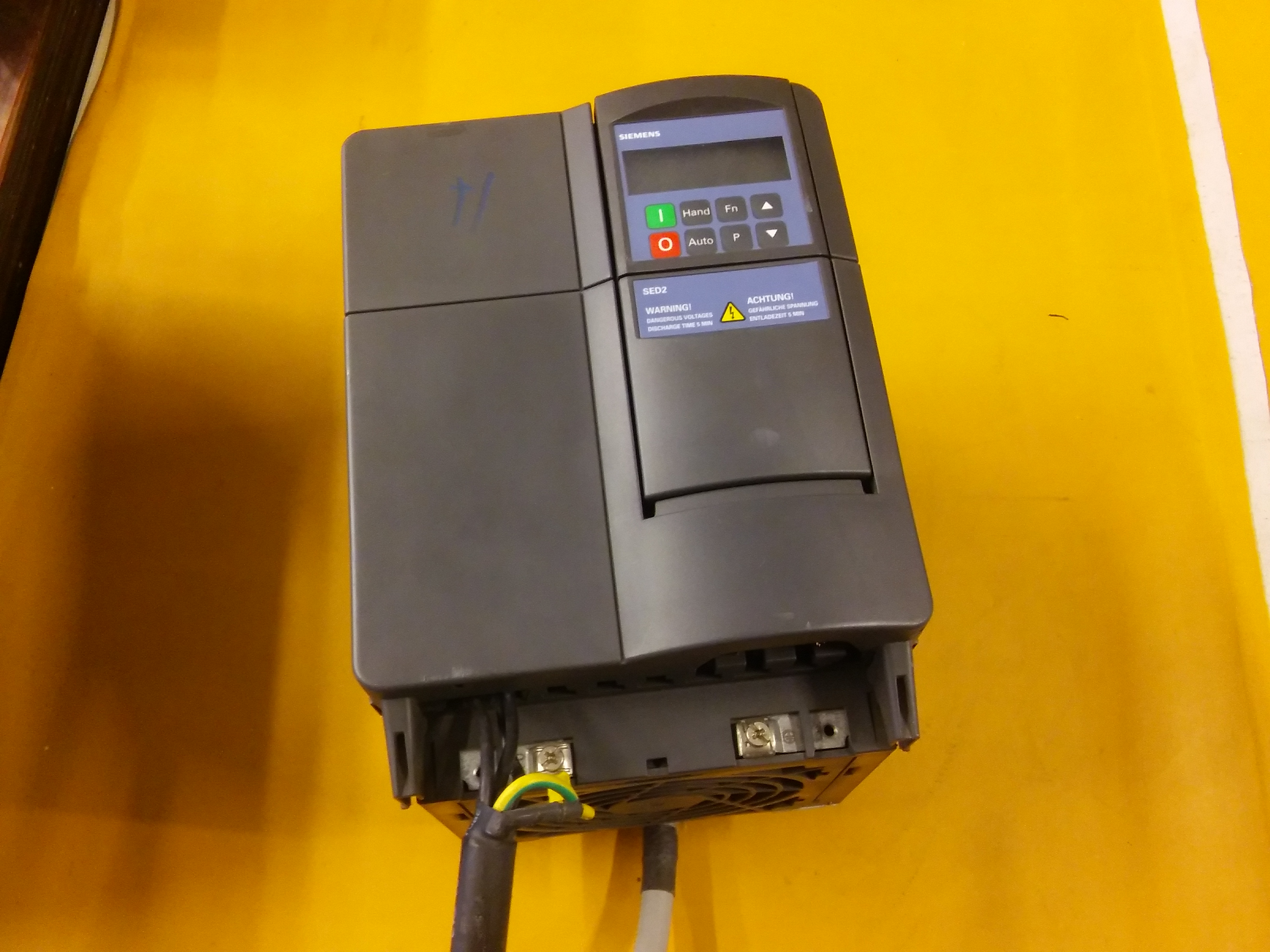 SIEMENS 6SE6436-2BD27-5CA0 7,5KW 6SE6406-2FB03-2CD0  EMC FİLTER VE 7,5KW SÜRÜCÜ