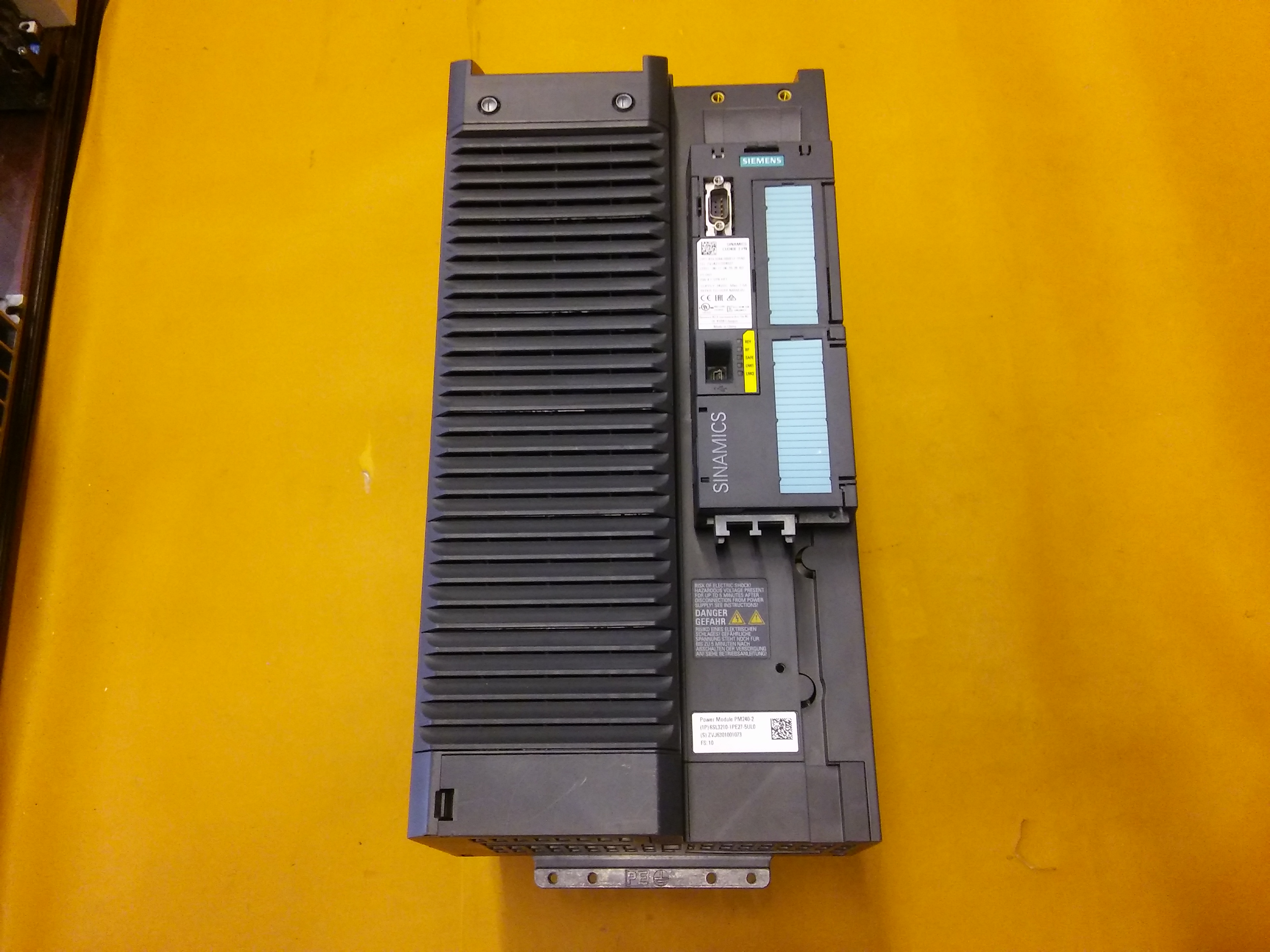 SIEMENS 6SL3210-1PE27-5UL0 G120 SINAMICS MODULE PM240-2 37KW 75,0A SÜRÜCÜ VE MODÜLLERİ STOKLARIMIZDA
