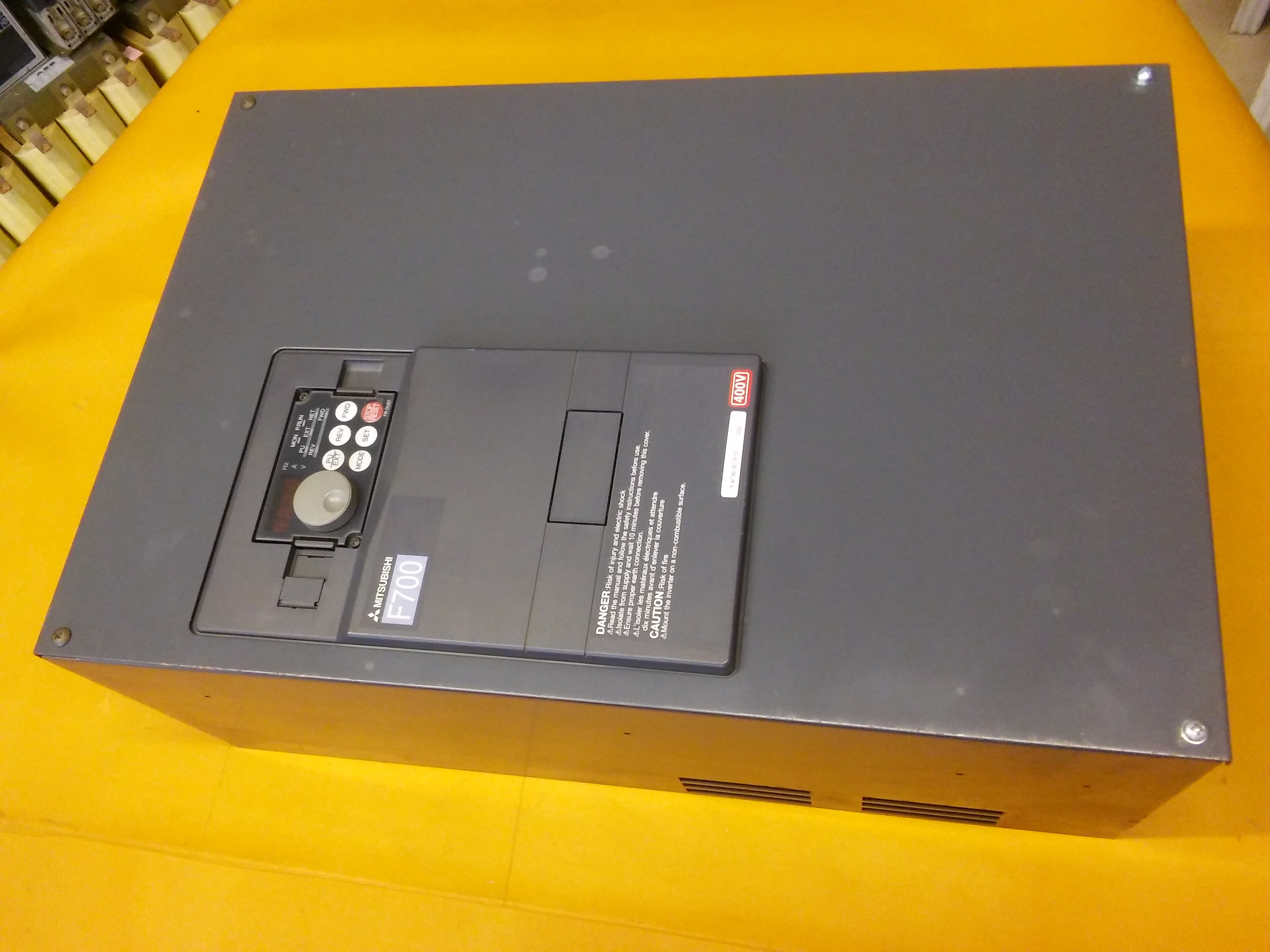 MITSUBISHI FR-AF740-00770-EC F700 37KW 77A SÜRÜCÜ