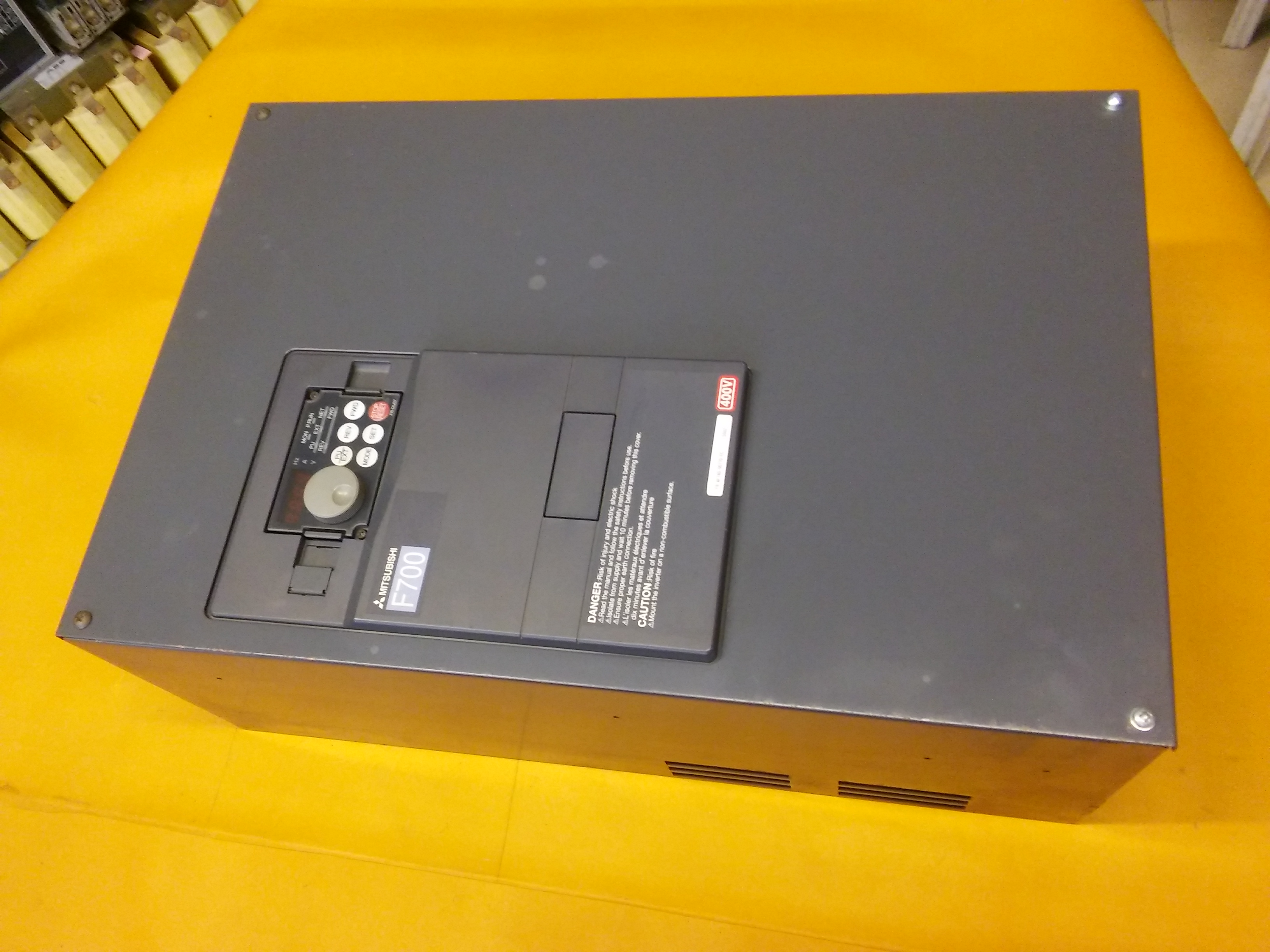 MITSUBISHI FR-AF740-00770-EC F700 37KW 77A SÜRÜCÜ