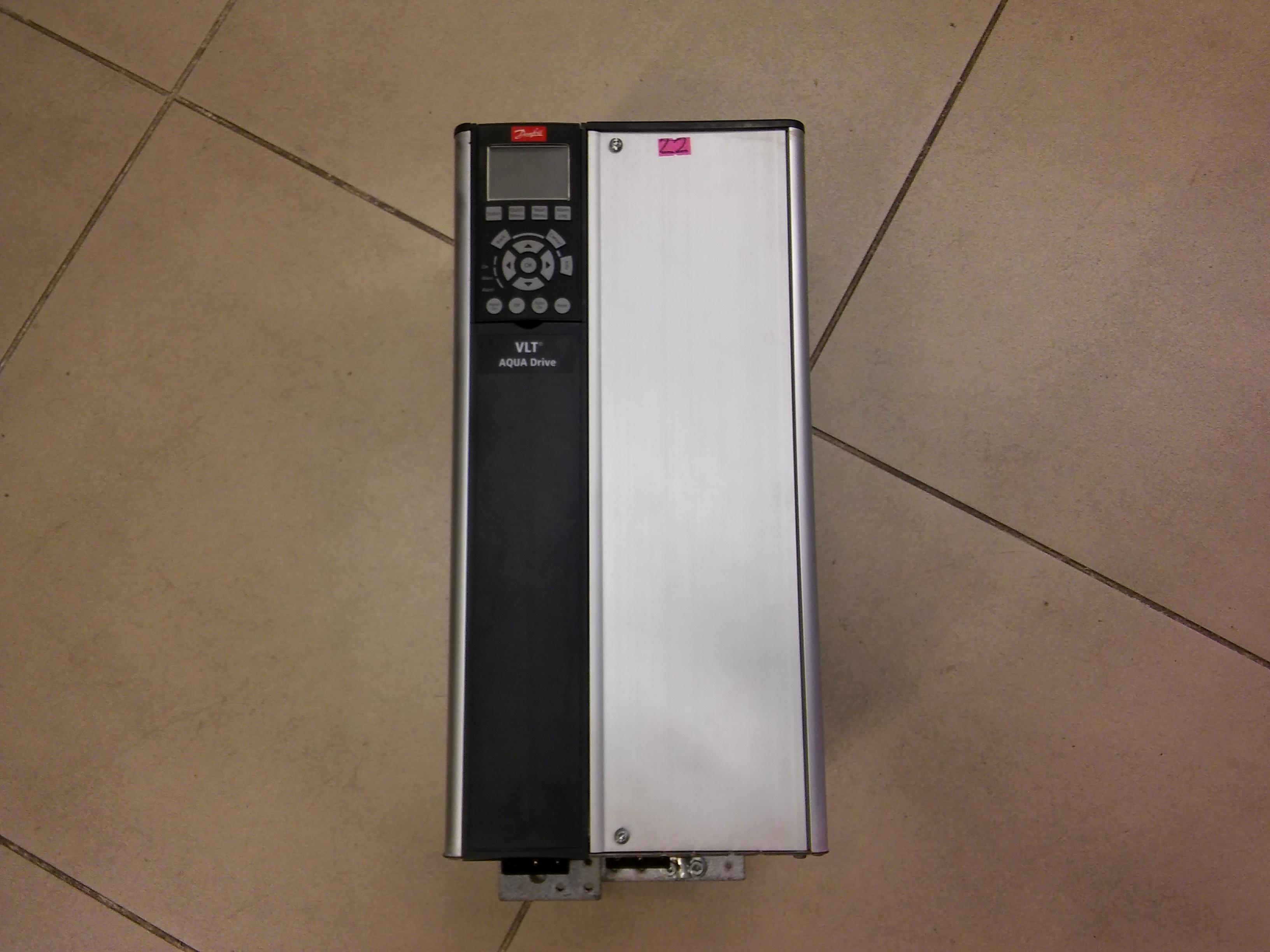 DANFOSS FC-202P22KT4E20H2XG 131F6765 131Z0136 VLT AQUA DRİVE 22KW SÜRÜCÜ