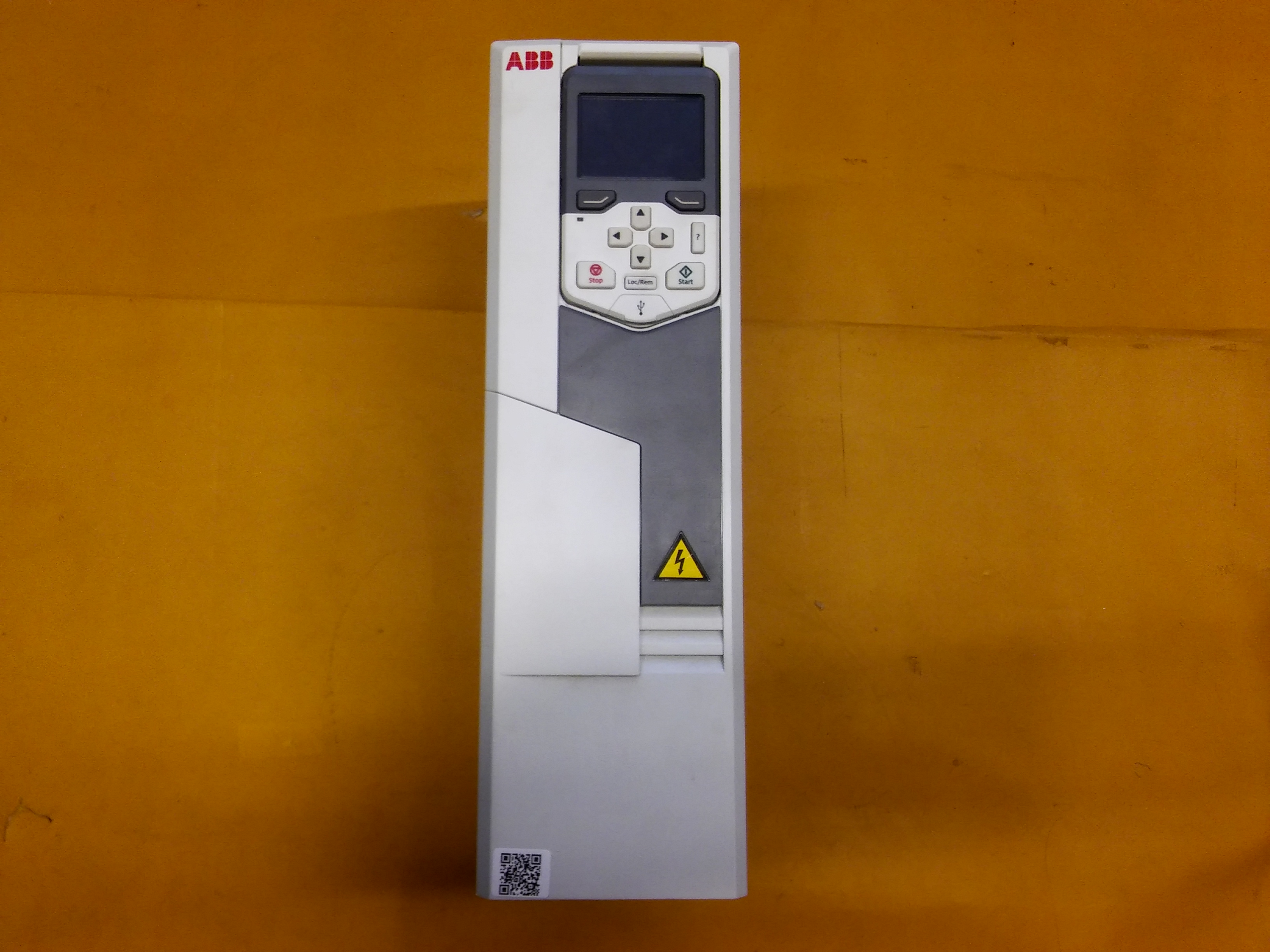 ABB ACS580-01026A-4 ACS580 11KW  SÜRÜCÜ