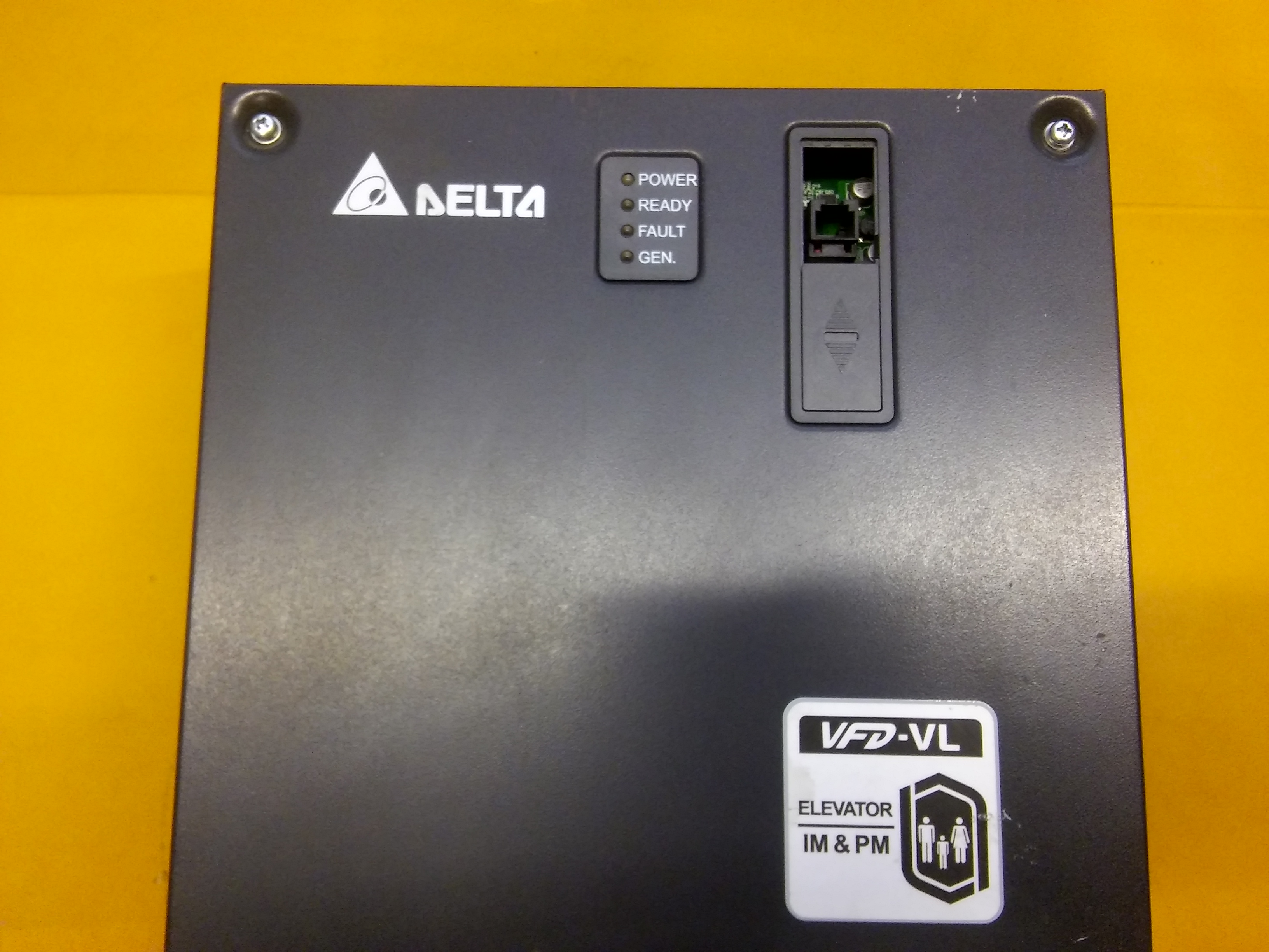 DELTA VFD055VL43A VFD-VL SERİSİ 5,5 KW SÜRÜCÜ