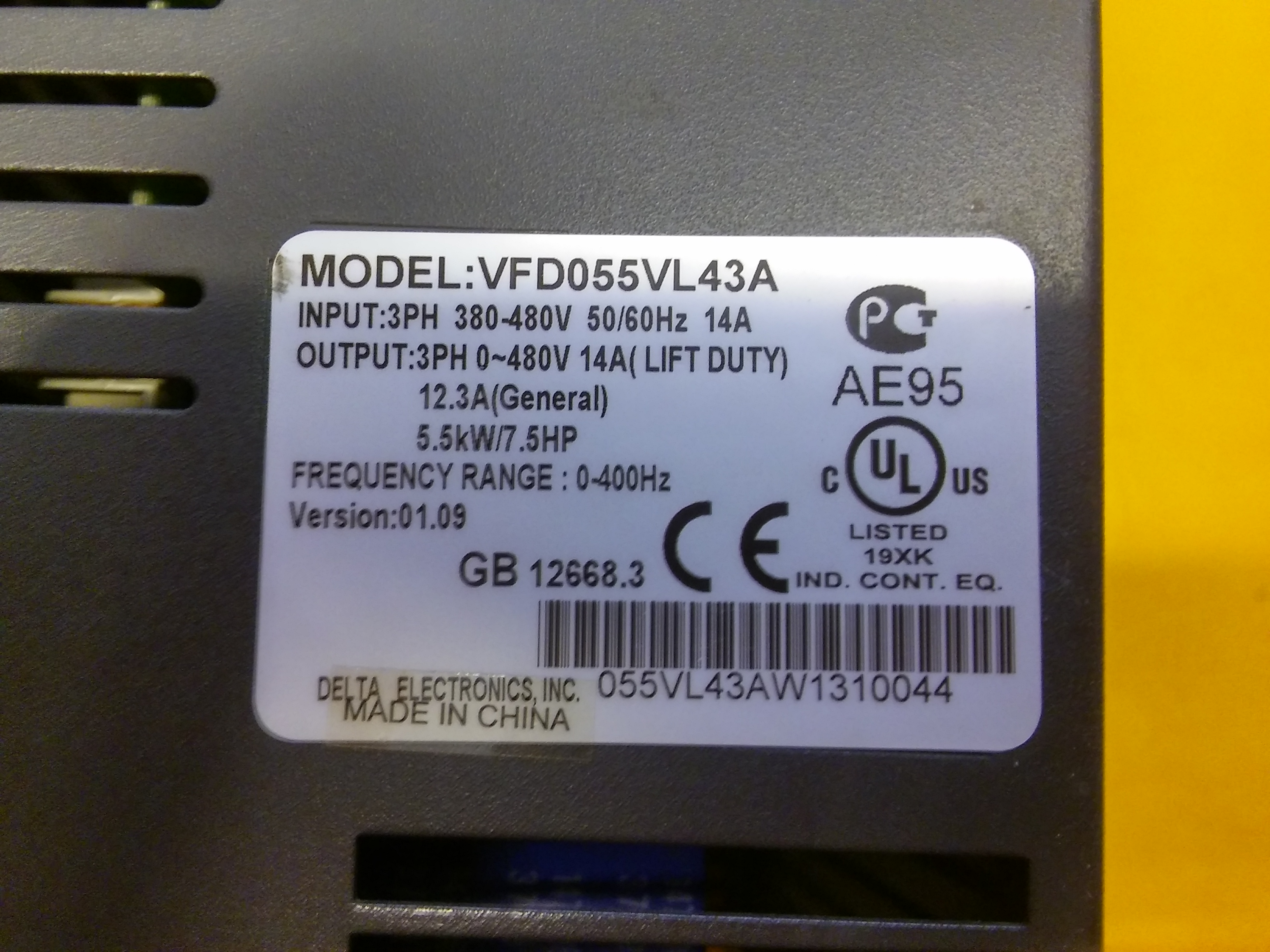 DELTA VFD055VL43A VFD-VL SERİSİ 5,5 KW SÜRÜCÜ