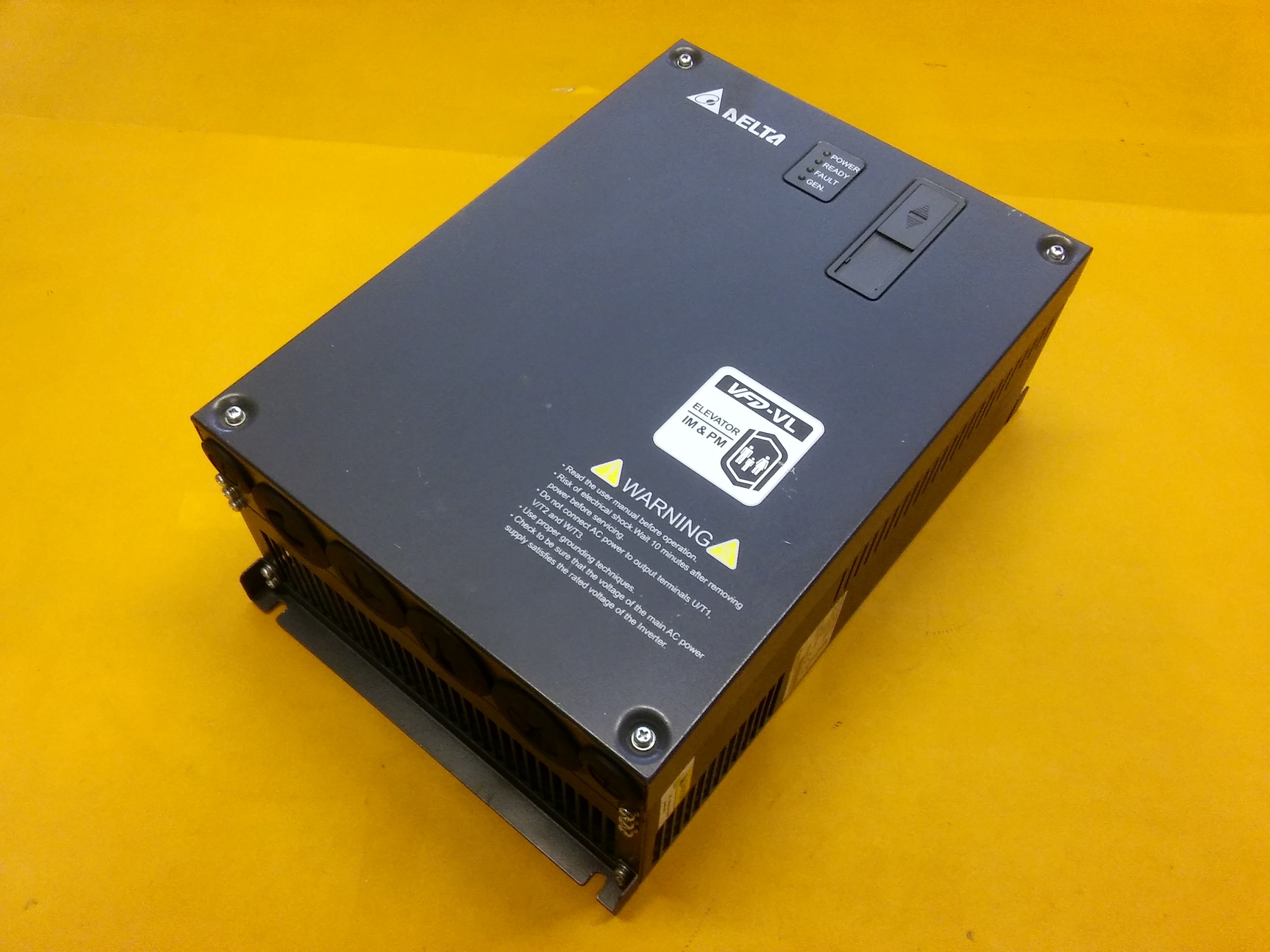 DELTA VFD055VL43A VFD-VL SERİSİ 5,5 KW SÜRÜCÜ
