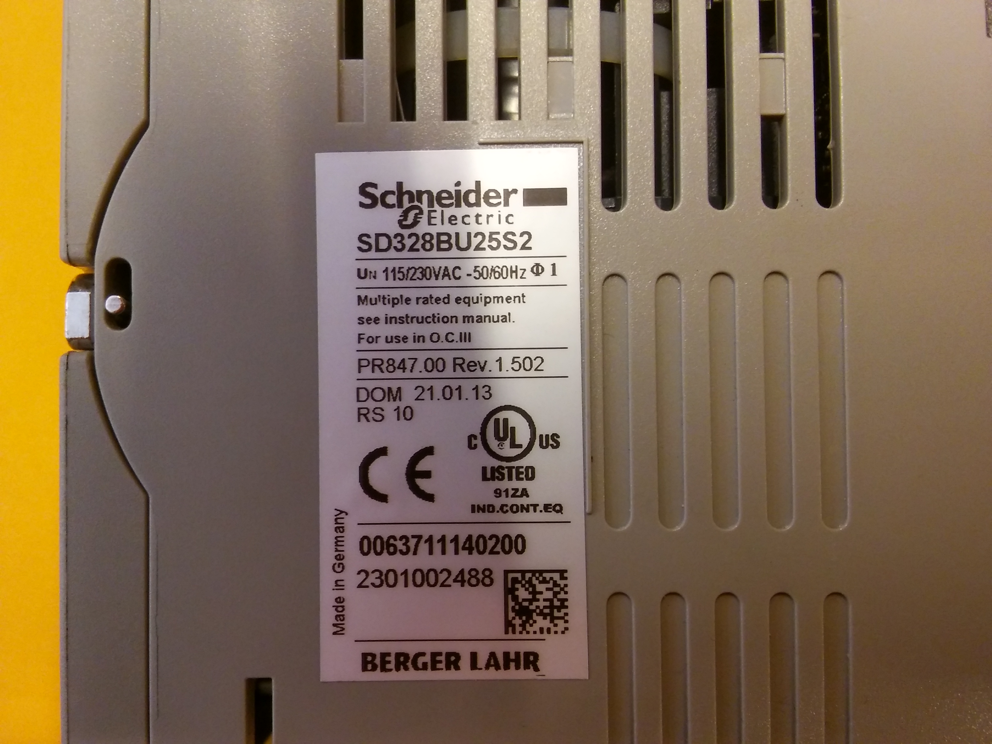 SCHNEİDER SD328BU25S2 SD3 28 SD328 SERVO SÜRÜCÜ