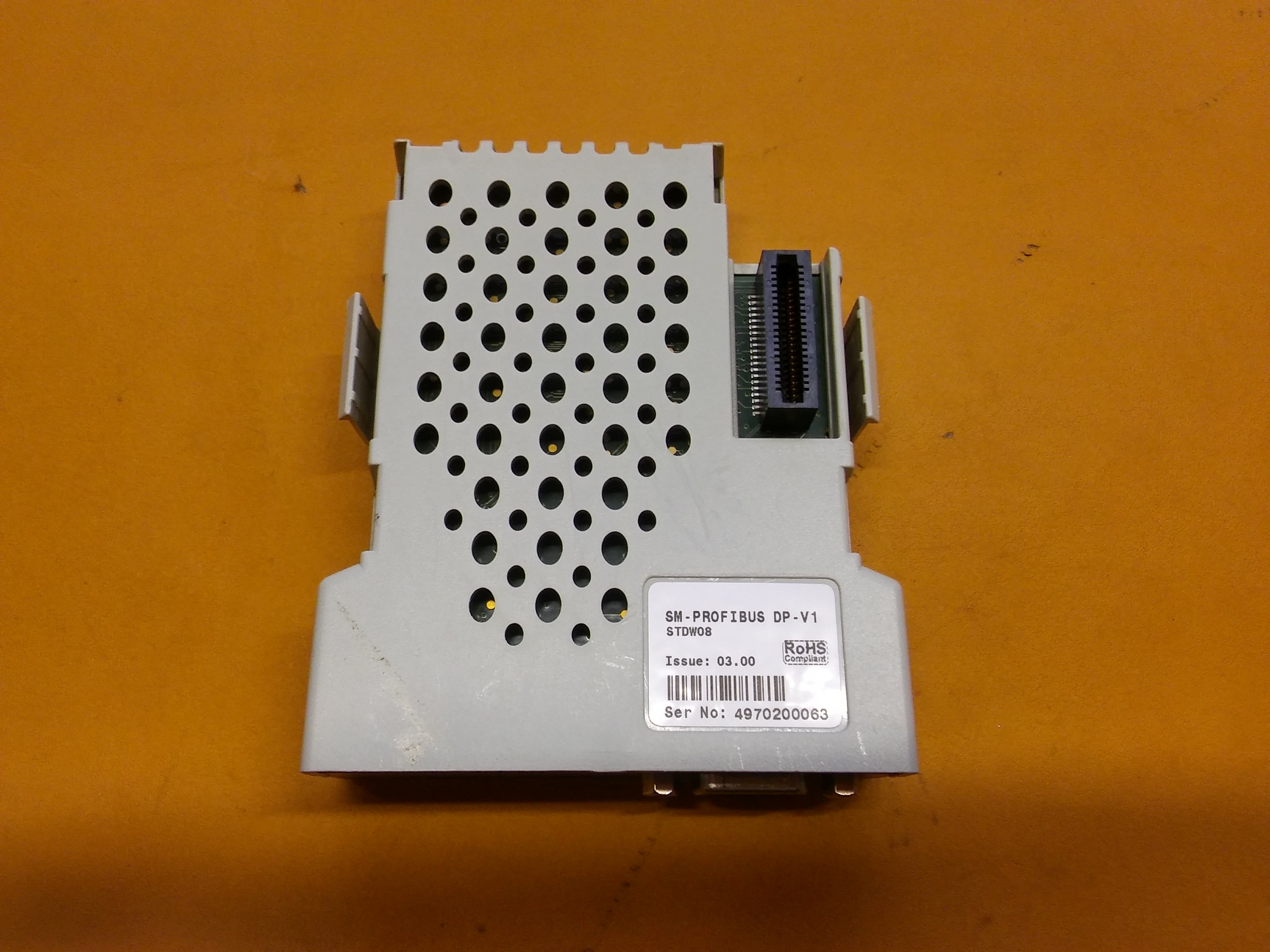EMERSON SM-PROFIBUS DP-V1 STDW08 SÜRÜCÜ HABERLEŞME MODÜLÜ