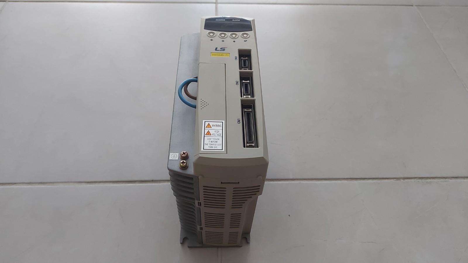 LS APD-VS05(G4)EN-P1 APD-VS05 VS05G4EN-P1 VS05G4N APDVS05 SERVO SÜRÜCÜ 4.3 AMPER