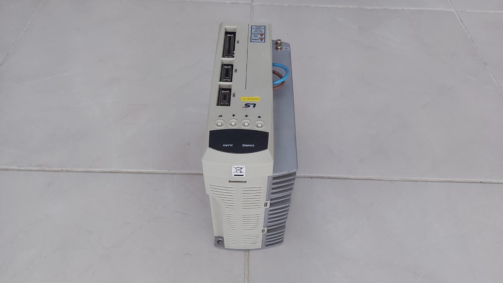 LS APD-VS05(G4)EN-P1 APD-VS05 VS05G4EN-P1 VS05G4N APDVS05 SERVO SÜRÜCÜ 4.3 AMPER