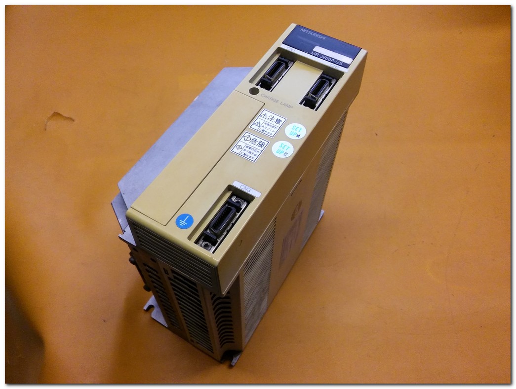 MİTSUBİSHİ MR-J200A-SS MR-J200A 2,2KW AC SERVO DRIVER 2,2 KW SERVO SÜRÜCÜ