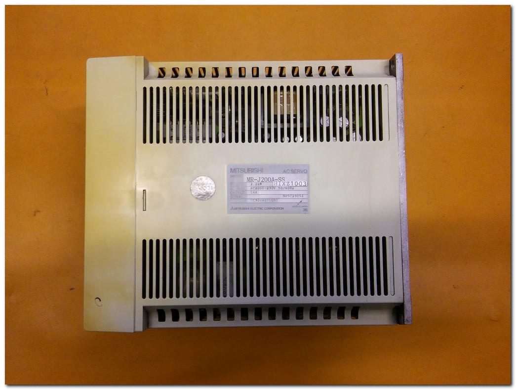 MİTSUBİSHİ MR-J200A-SS MR-J200A 2,2KW AC SERVO DRIVER 2,2 KW SERVO SÜRÜCÜ
