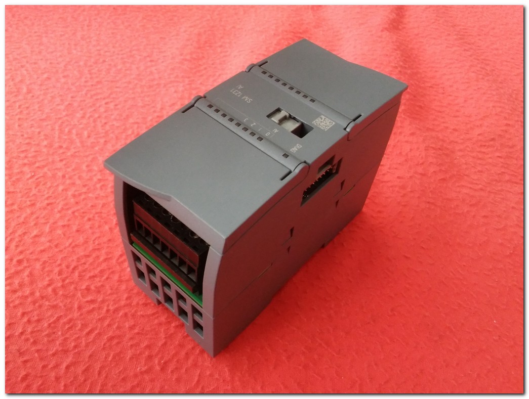 SİEMENS 6ES7 231-4HD32-0XB0 6ES7231-4HD32-0XB0 SM 1231 AI SIMATİC S7-1200 ANALOG GİRİŞ ÇIKIŞ MODÜLÜ