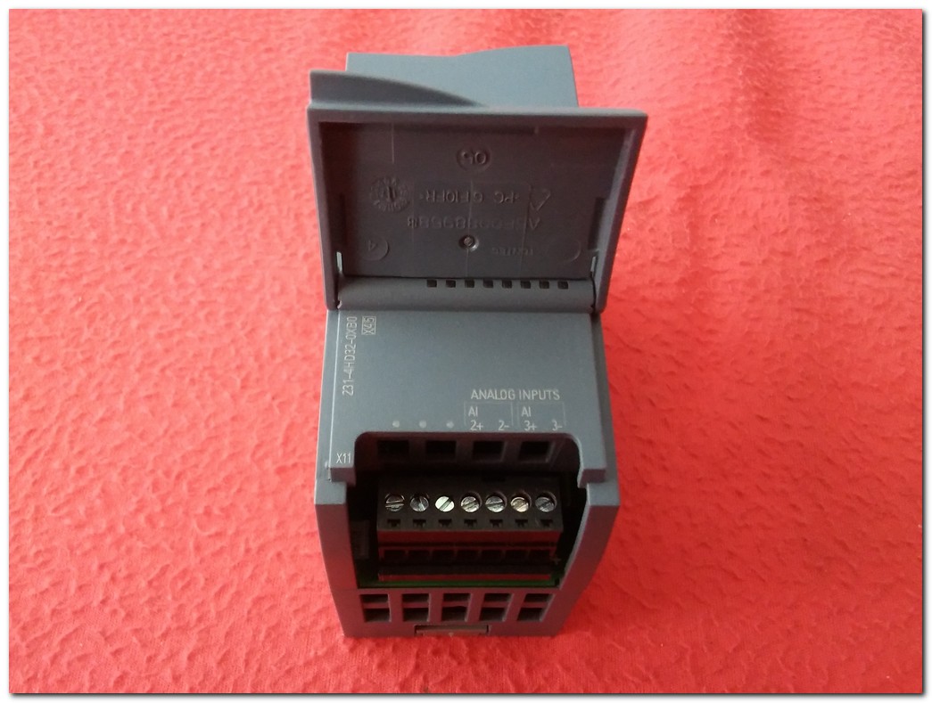 SİEMENS 6ES7 231-4HD32-0XB0 6ES7231-4HD32-0XB0 SM 1231 AI SIMATİC S7-1200 ANALOG GİRİŞ ÇIKIŞ MODÜLÜ