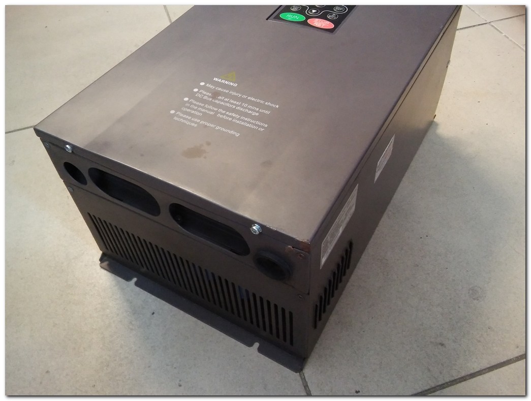 İNVT CHF100-030G 037P-4 37KW SÜRÜCÜ