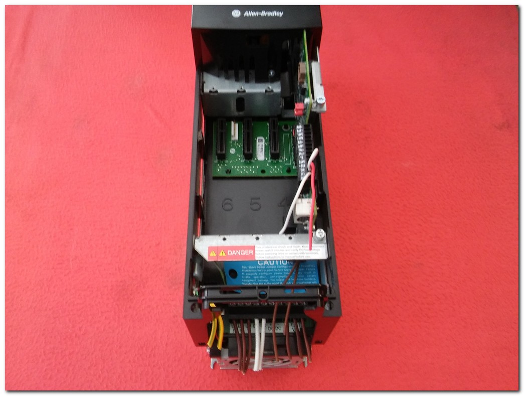 ALLEN BRADLEY 20F11 R C 5P0 JA0NNNNN 20F11RC5P0JA0NNNNN POWER FLEX 753 2,2KW SÜRÜCÜ