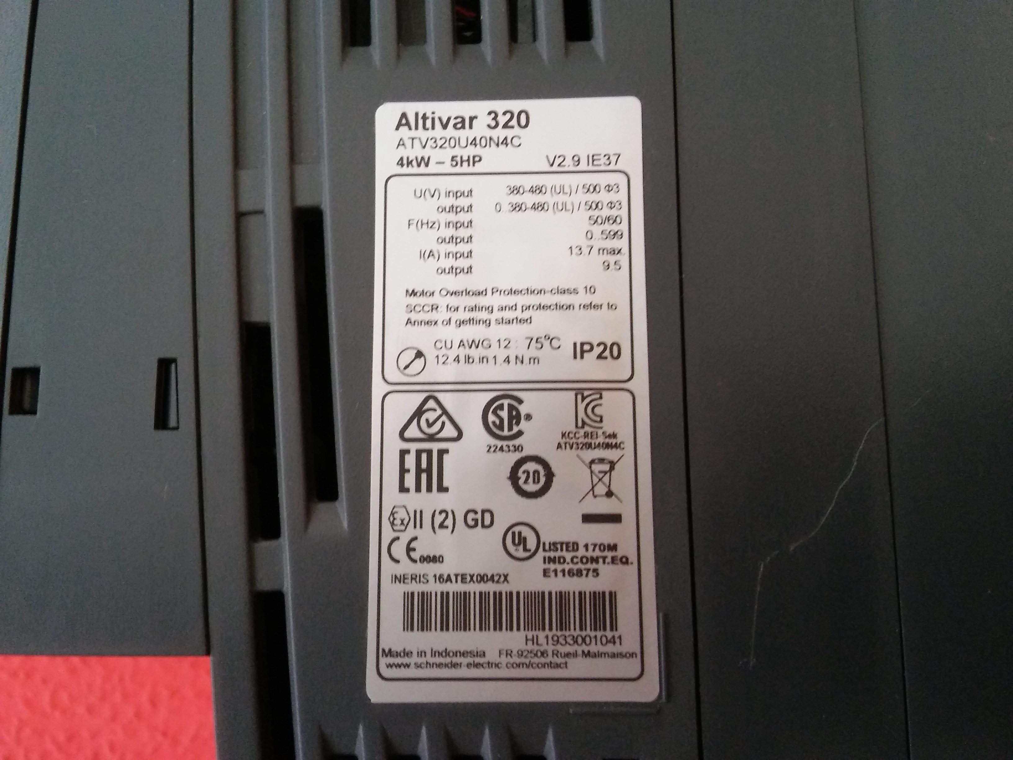 SCHNEİDER ATV320U40N4C ALTİVAR 320 ATV320 4KW  SÜRÜCÜ