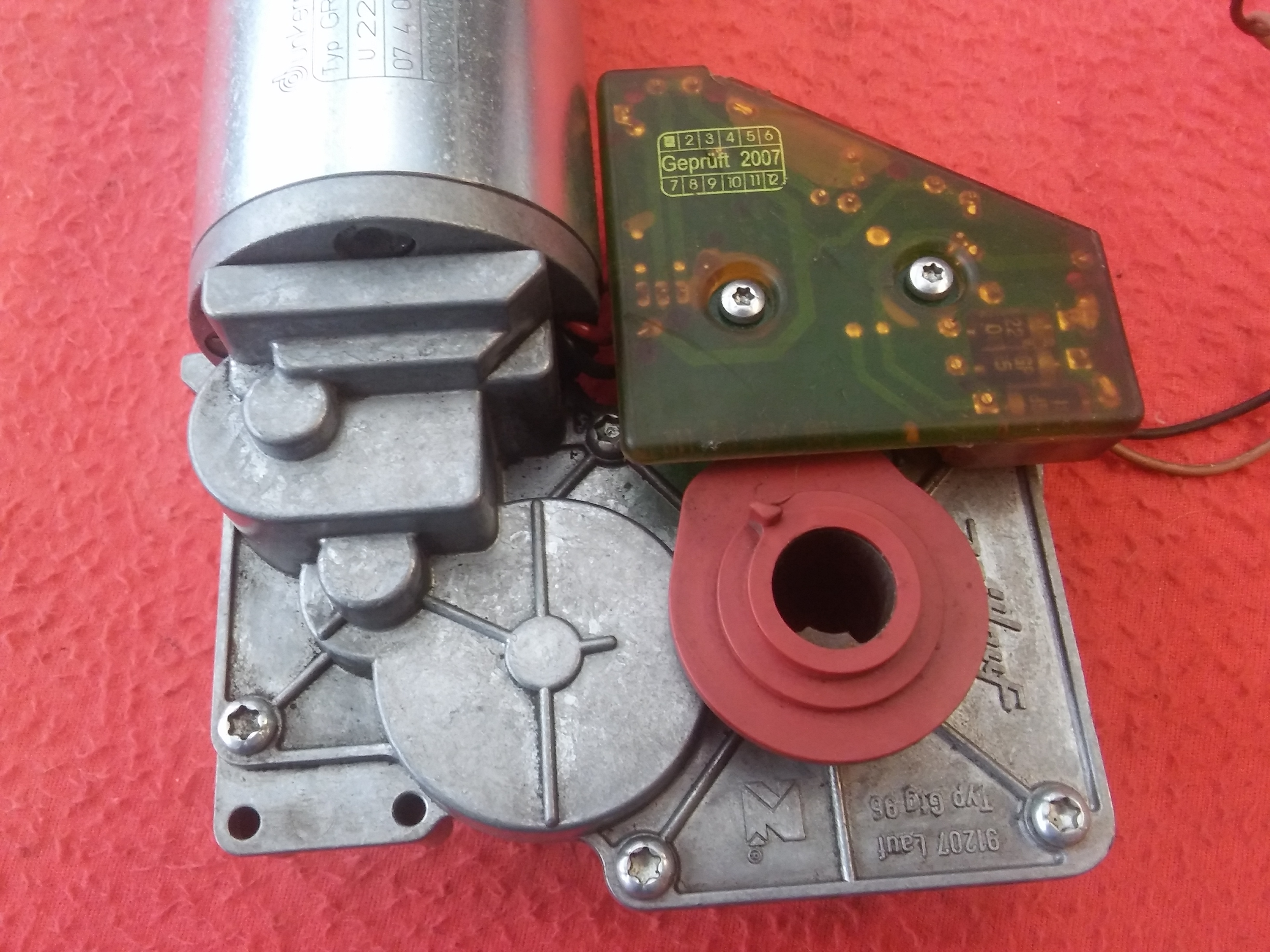 SIEMENS 3WL9111-0AF04-0AA0  3WL MASTERPACK  MOTOR MAKANİZMASI
