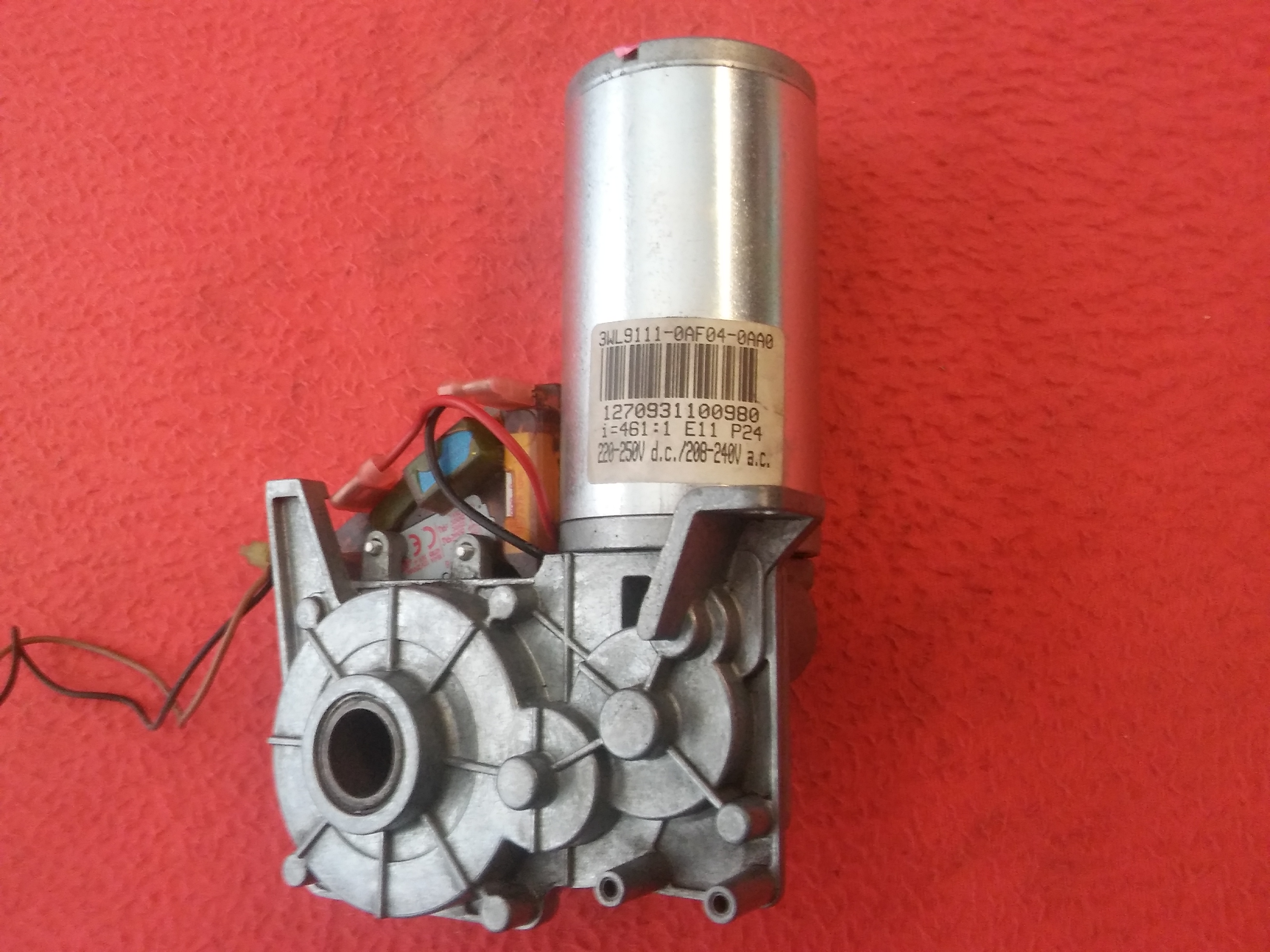 SIEMENS 3WL9111-0AF04-0AA0  3WL MASTERPACK  MOTOR MAKANİZMASI