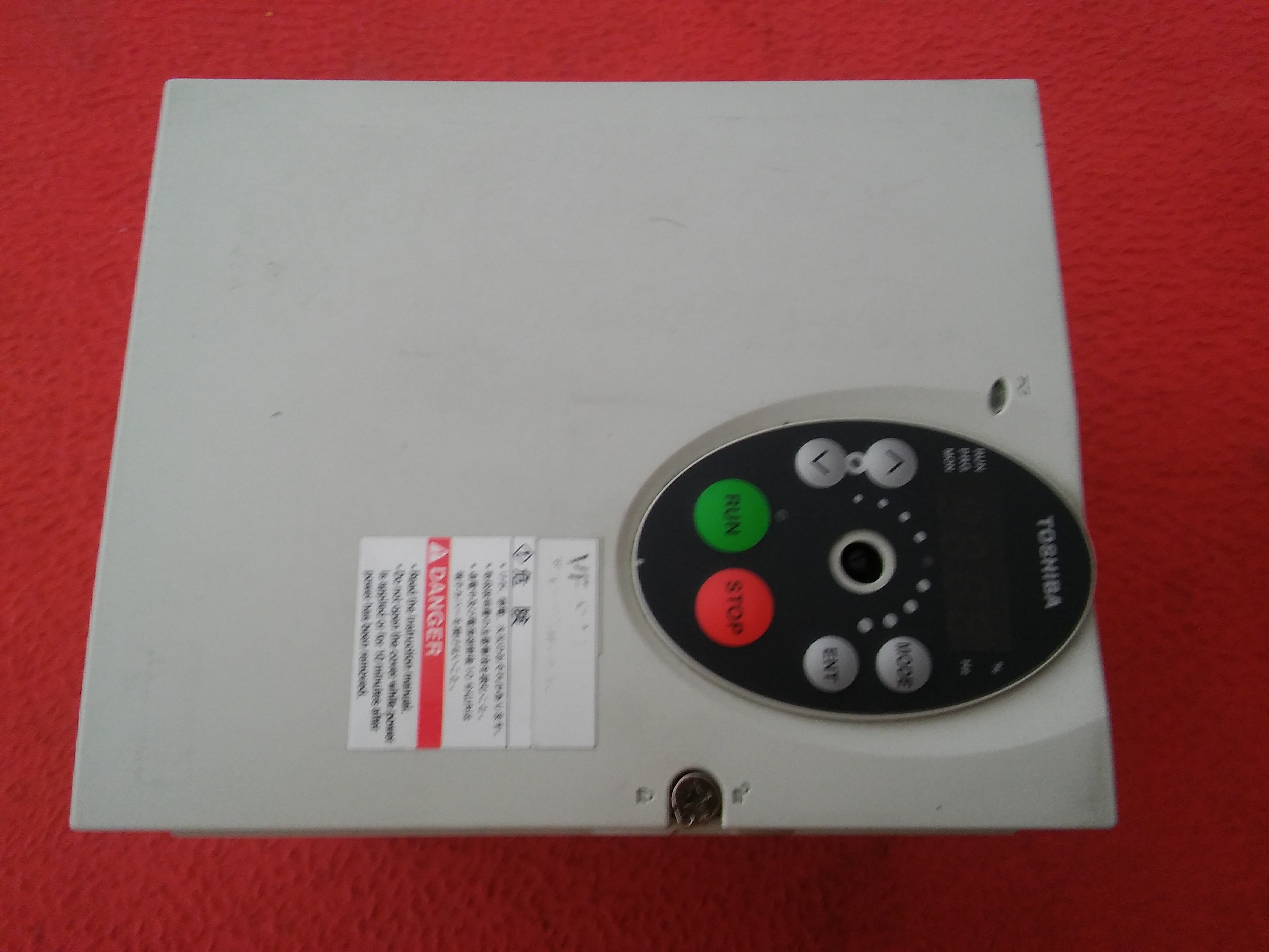 TOSHIBA VFS11-4037PL-WP VF-S11 R5 4,0KW 5HP VFS SÜRÜCÜ