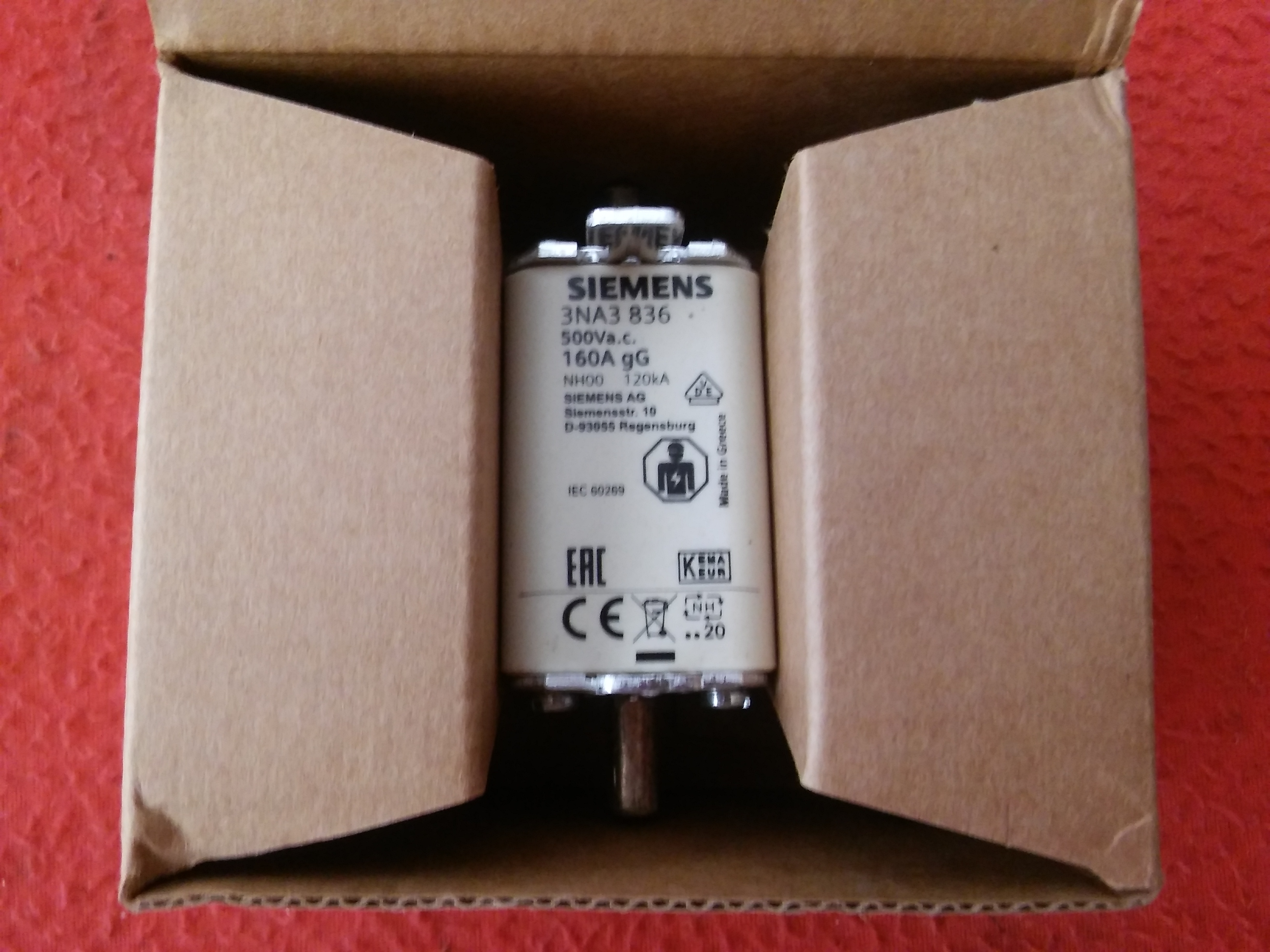 SIEMENS 3NA3836 3NA3 160A STEATIT SERAMİK GÖVDELİ NH-BIÇAKLI SİGORTA