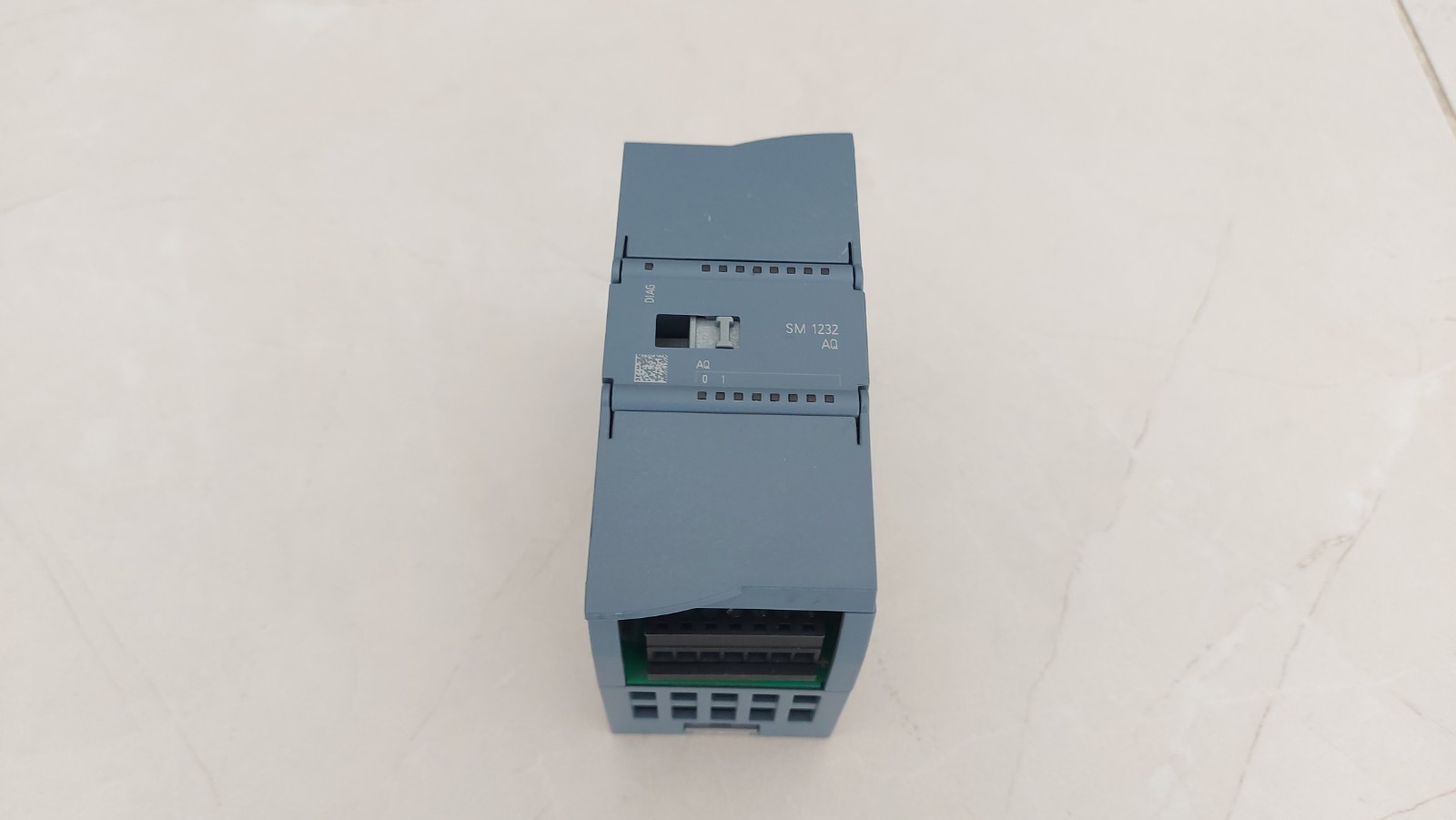 SIEMENS 6ES7 232-4HB32-0XB0 6ES7232-4HB32-0XB0 AQ PLC EK MODÜL