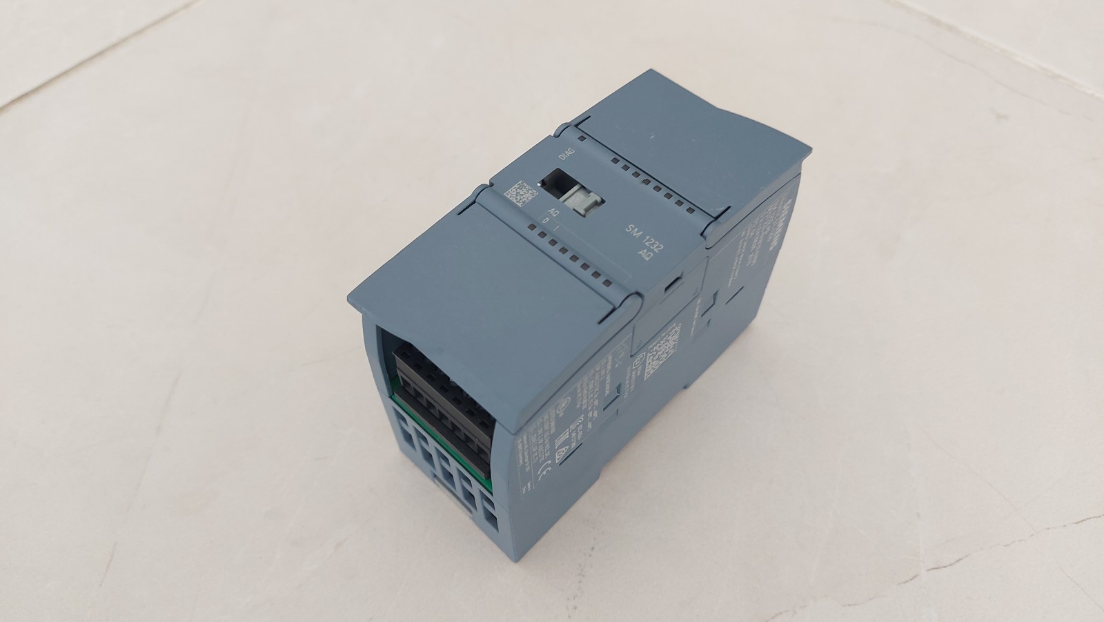 SIEMENS 6ES7 232-4HB32-0XB0 6ES7232-4HB32-0XB0 AQ PLC EK MODÜL