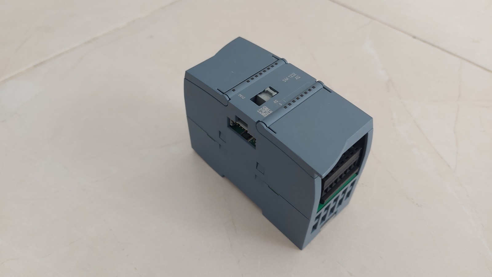 SIEMENS 6ES7 232-4HB32-0XB0 6ES7232-4HB32-0XB0 AQ PLC EK MODÜL