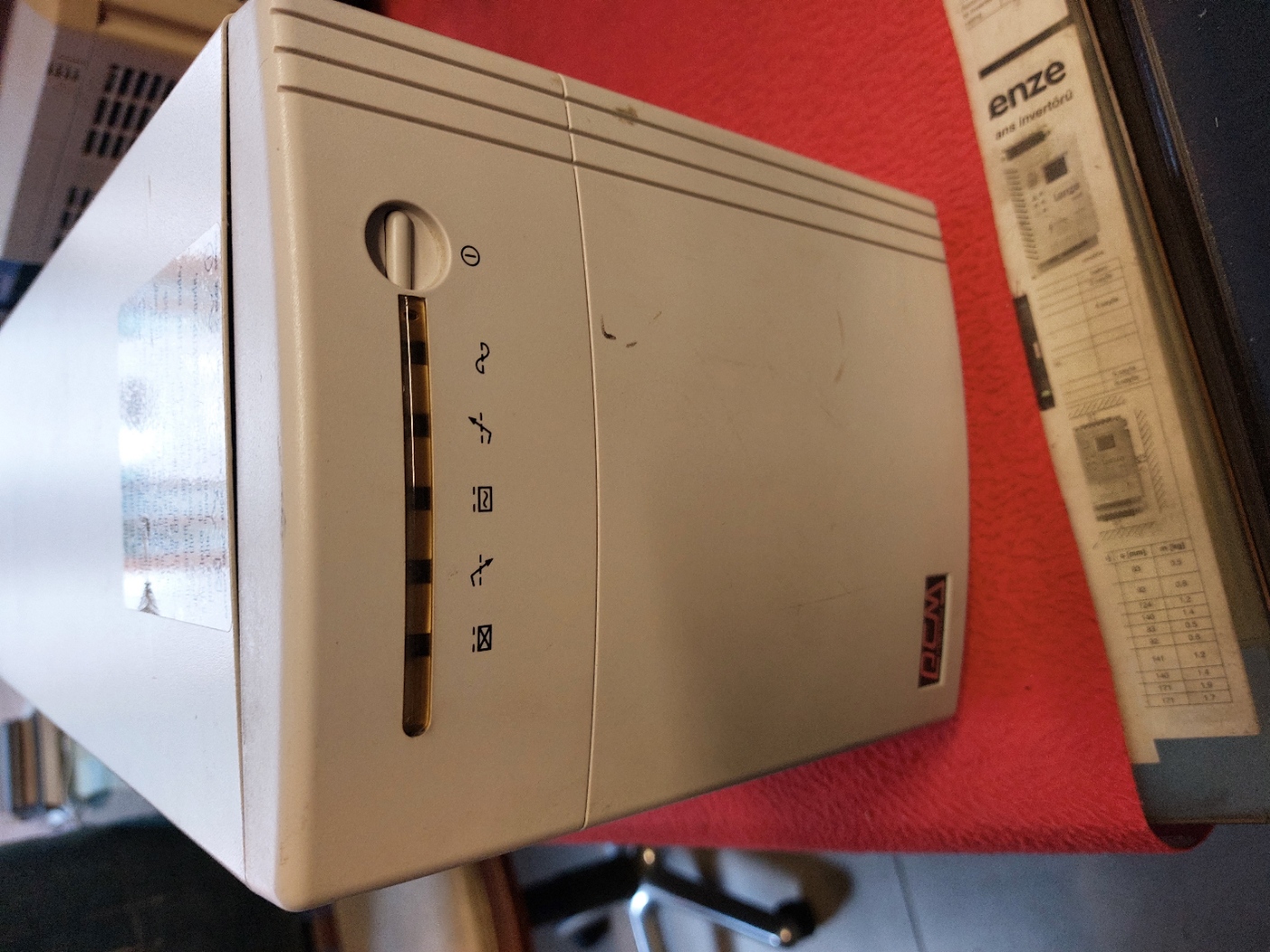 POWERCOM KIN-3000AP AUTPUT AC 220V 13,6A  18020W/3000VA UPS GÜÇ KAYNAGI 4 AKÜLÜ 48V INPUT