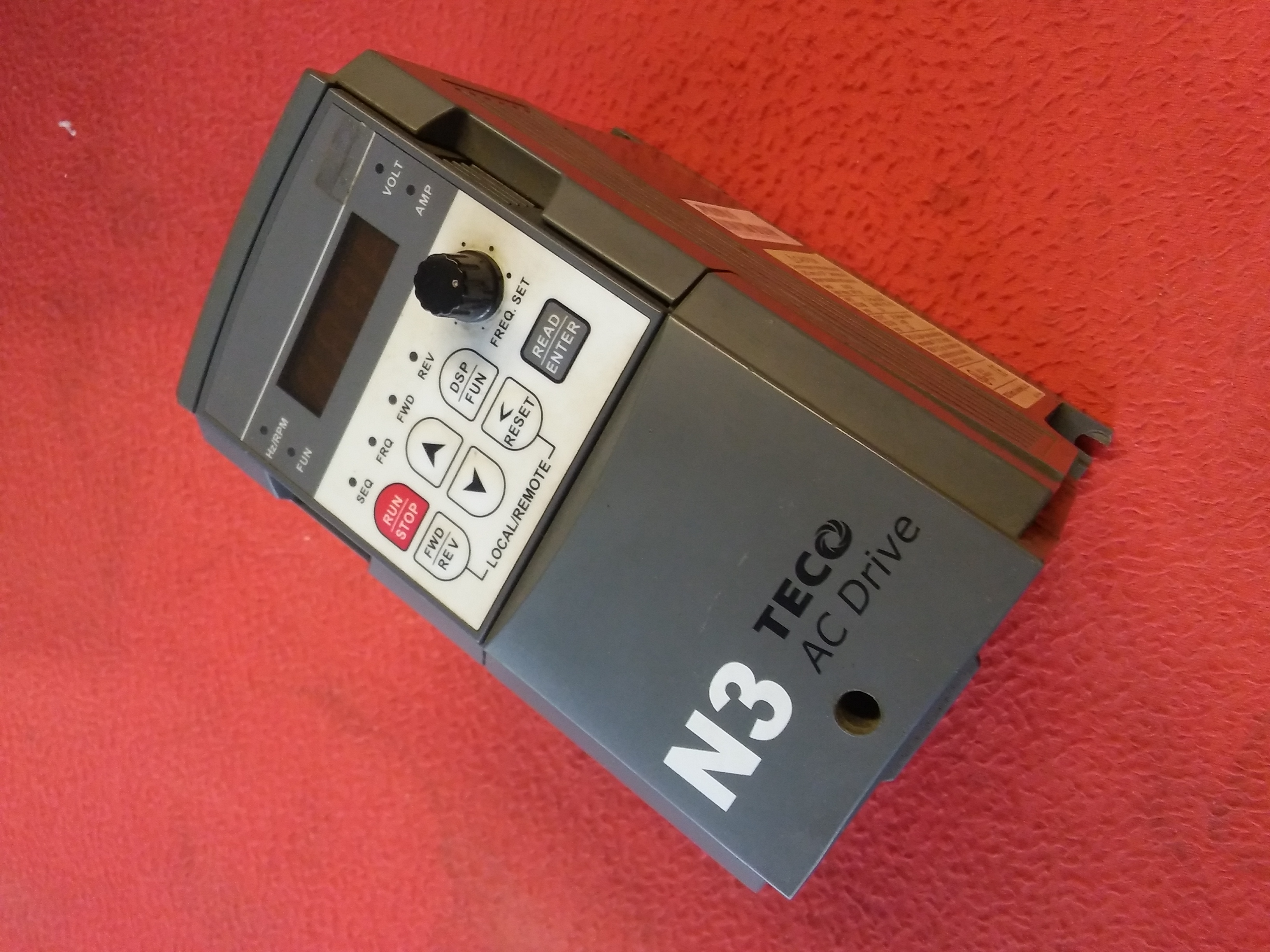 TECO N3-402-C 2HP 1,5KW N3 1,5KW INPUT 380V SÜRÜCÜ