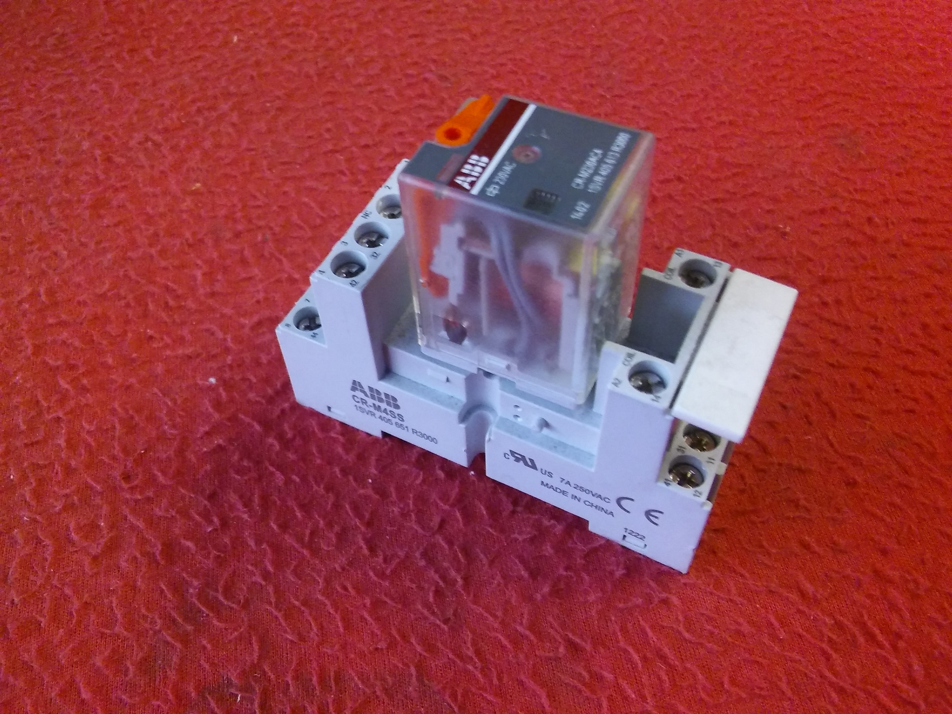 ABB CR-M230AC4 1SVR405613R3000 230VAC 4 KONTAKLI 14 PİMLİ CR-M4SS DİP SOKET