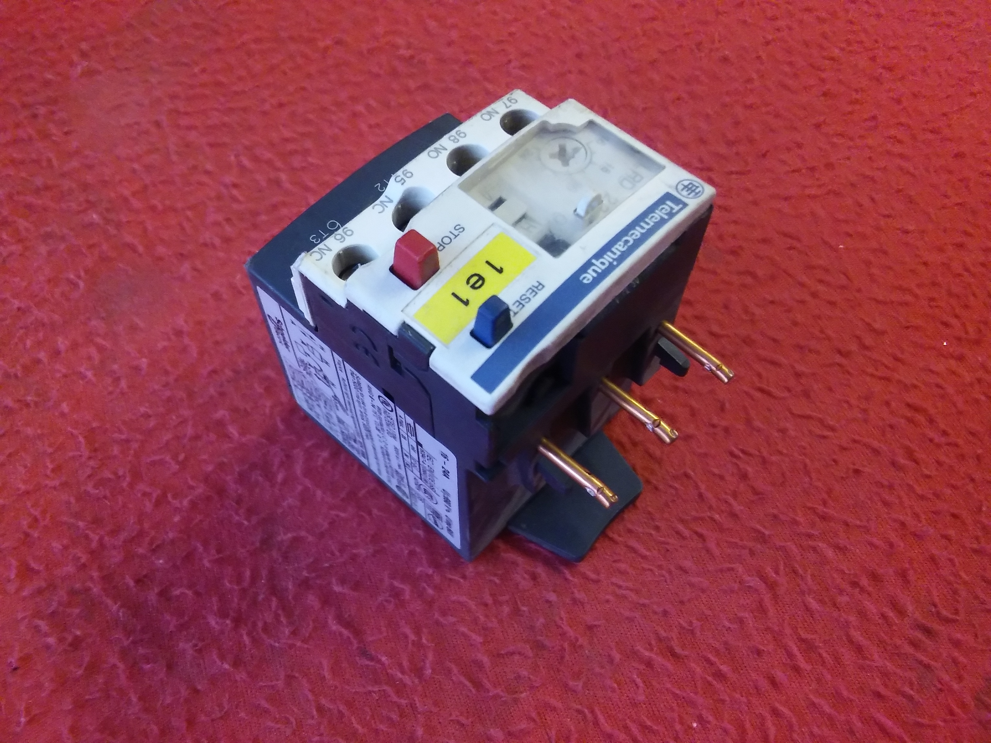 TELEMECANİQUE LRD 22 16-24A ACIK KAPALI KONTAKLI KONTAKTÖRE TAKILAN TERMİK MOTOR KORUMA