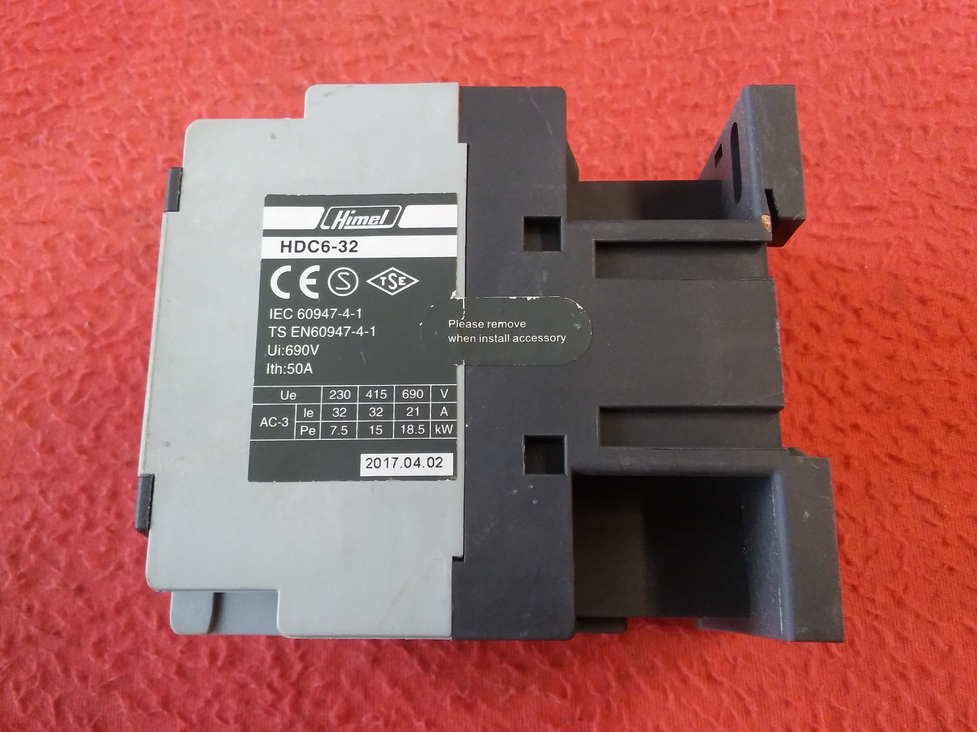 HİMEL HDC6-32 15KW AÇIK KAPALI KONTAKLI 220VAC BOBİNLİ KONTAKTÖR